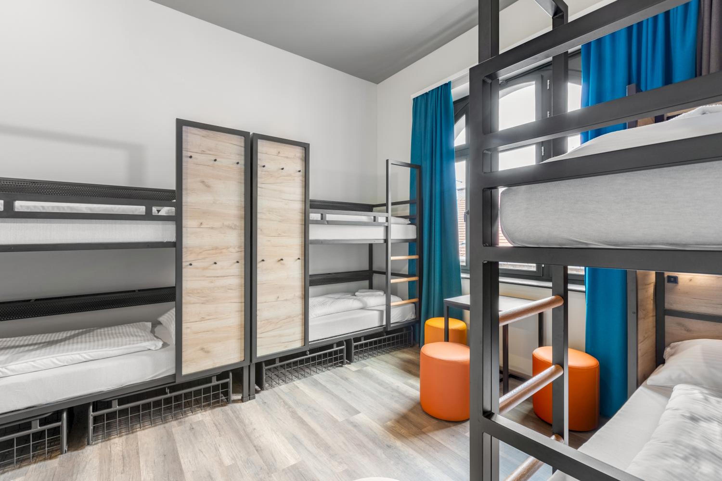 Bed in 6-Bed Female Dormitory Room photo 1