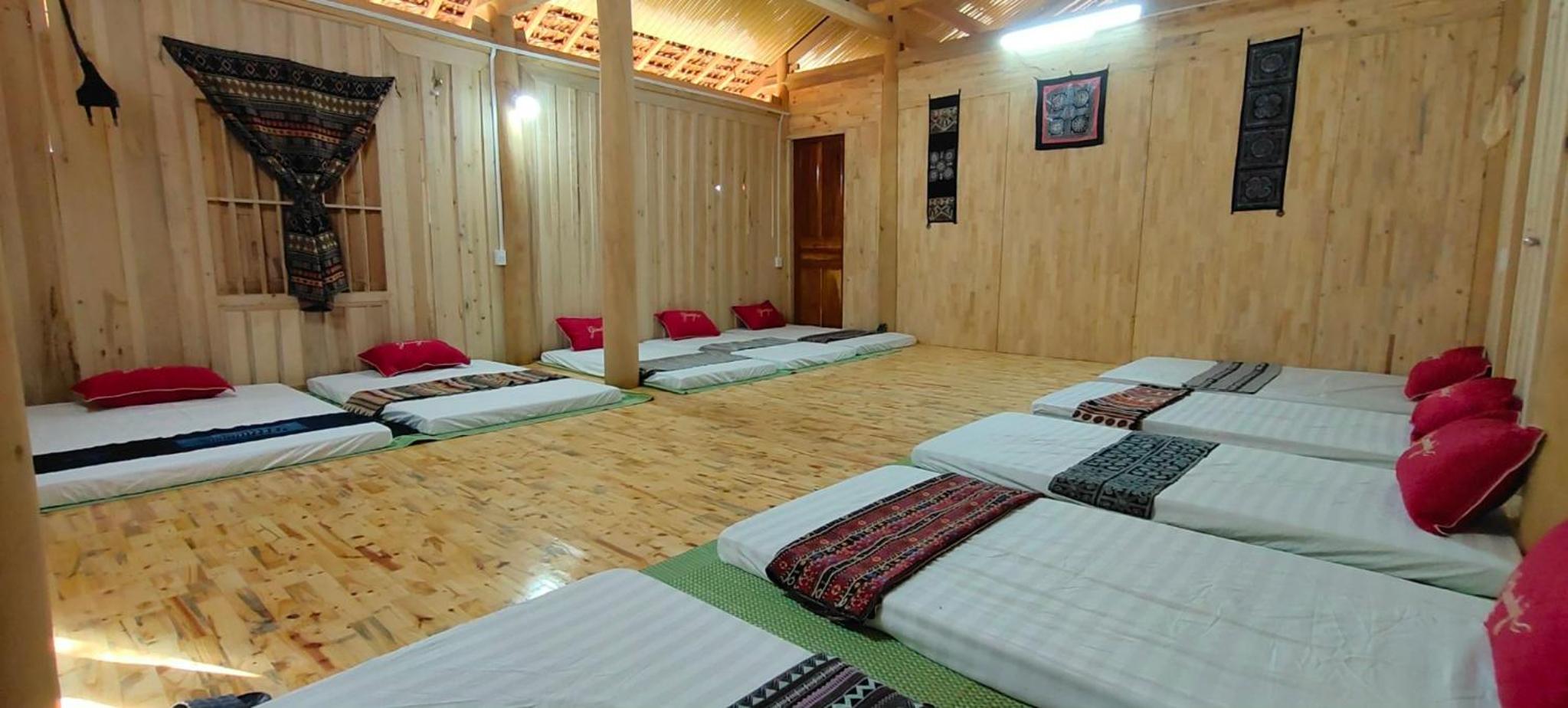 Mixed Dormitory Room