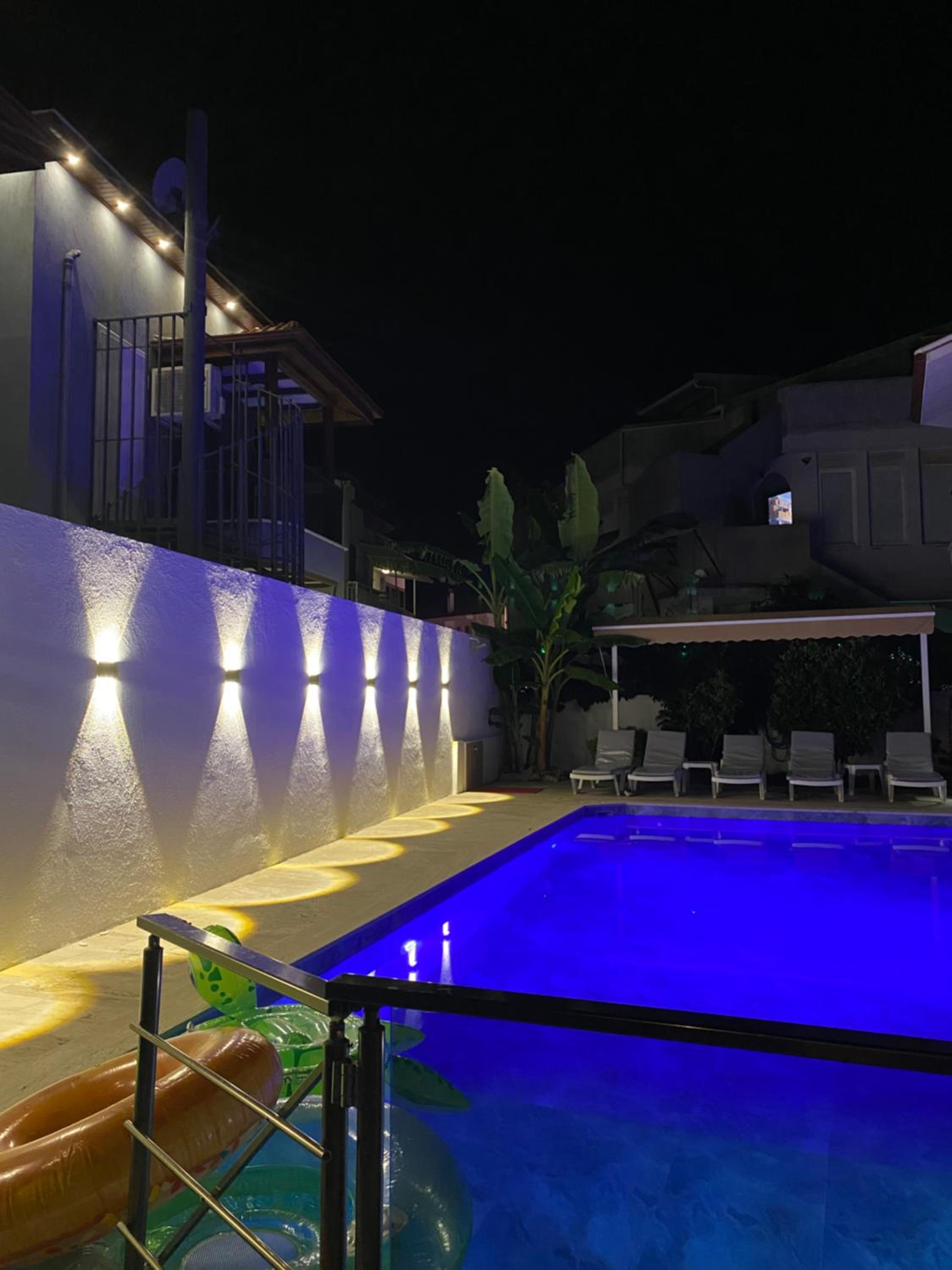 Two-Bedroom Villa - Photo 39