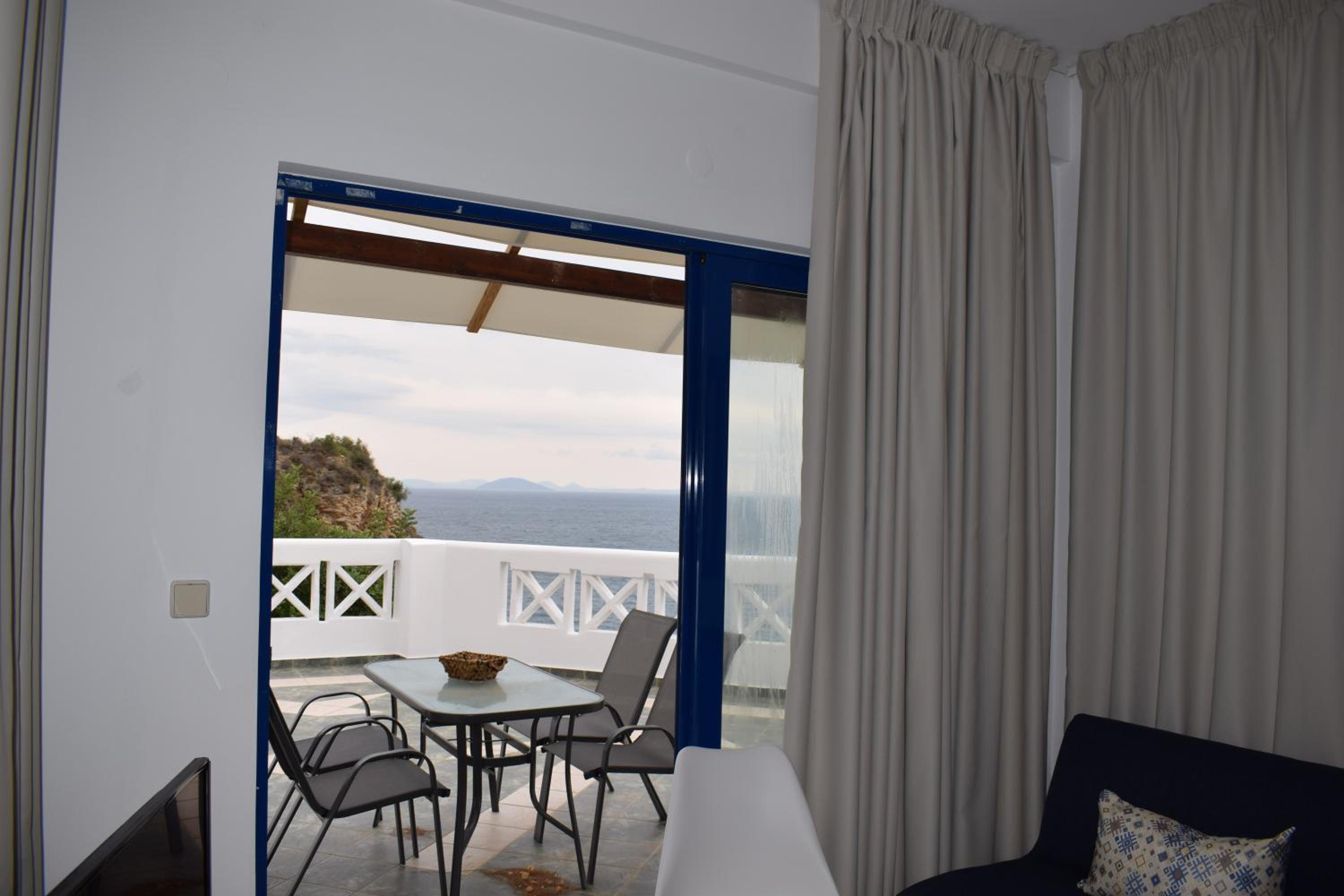 One-Bedroom Villa photo 3
