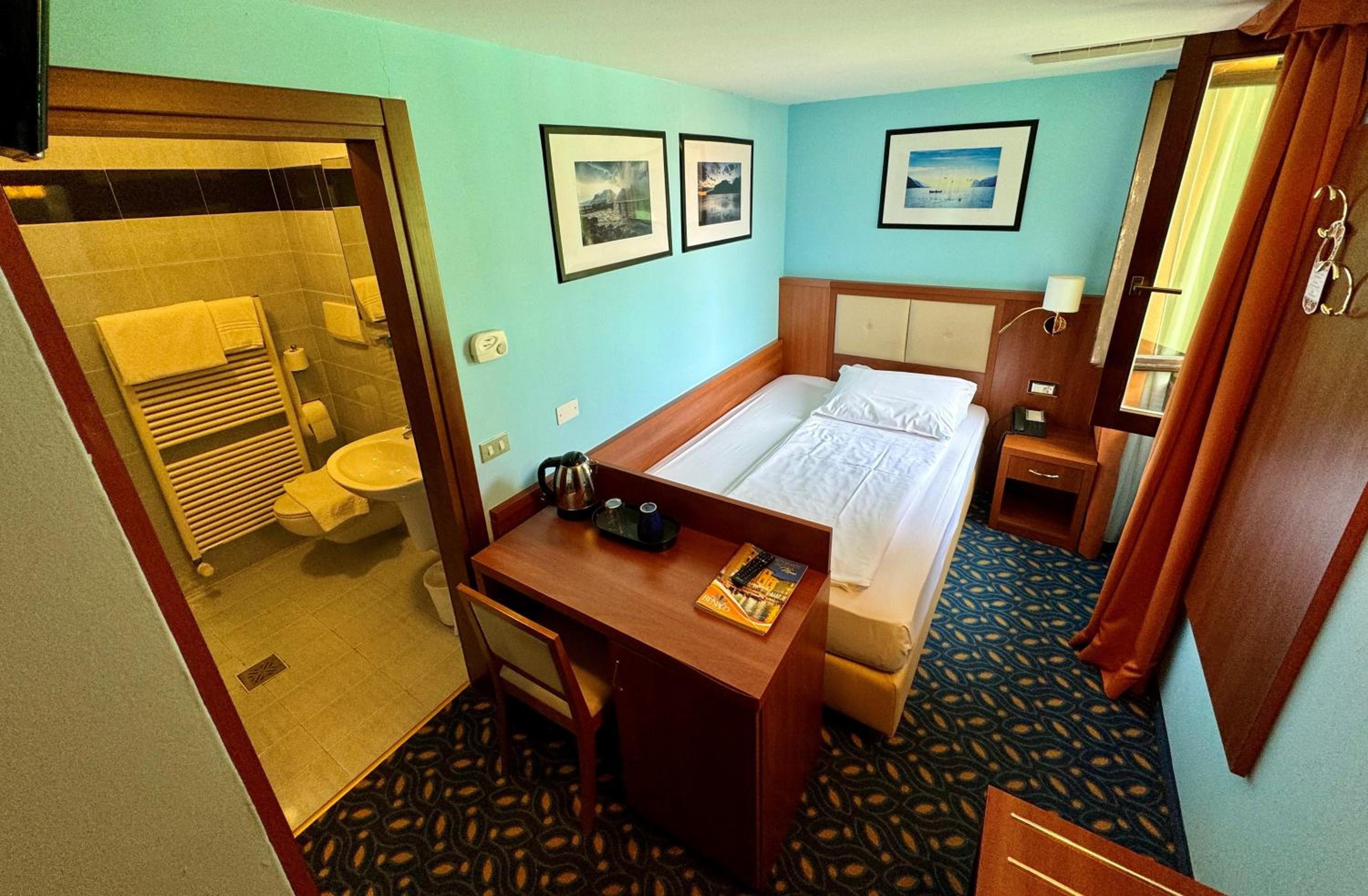 Small Single Room