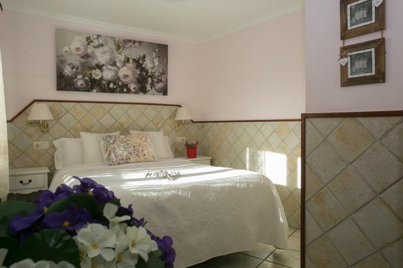 Studio con cama doble y vistas a la montaña