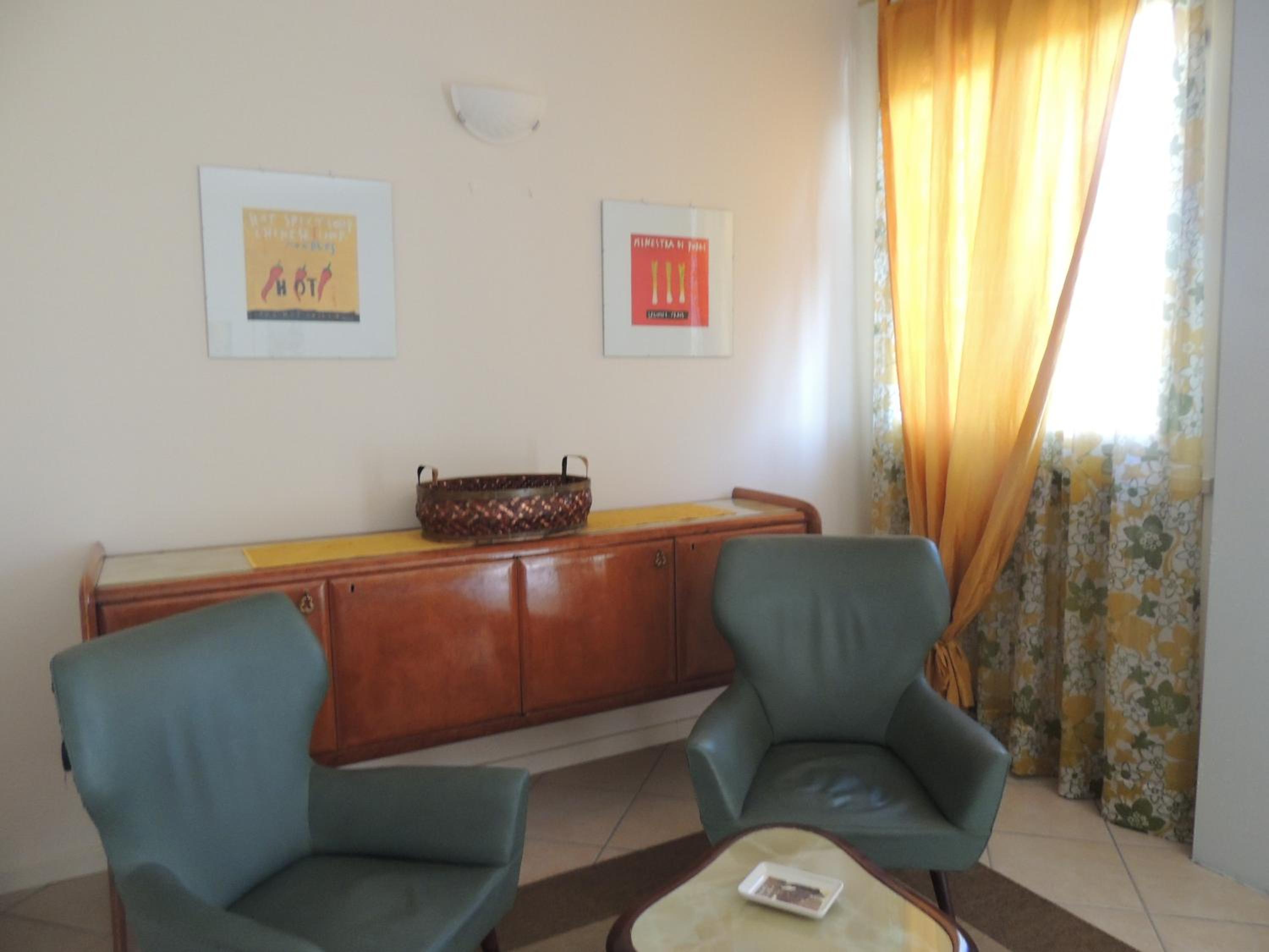 Three-Bedroom Apartment photo 1