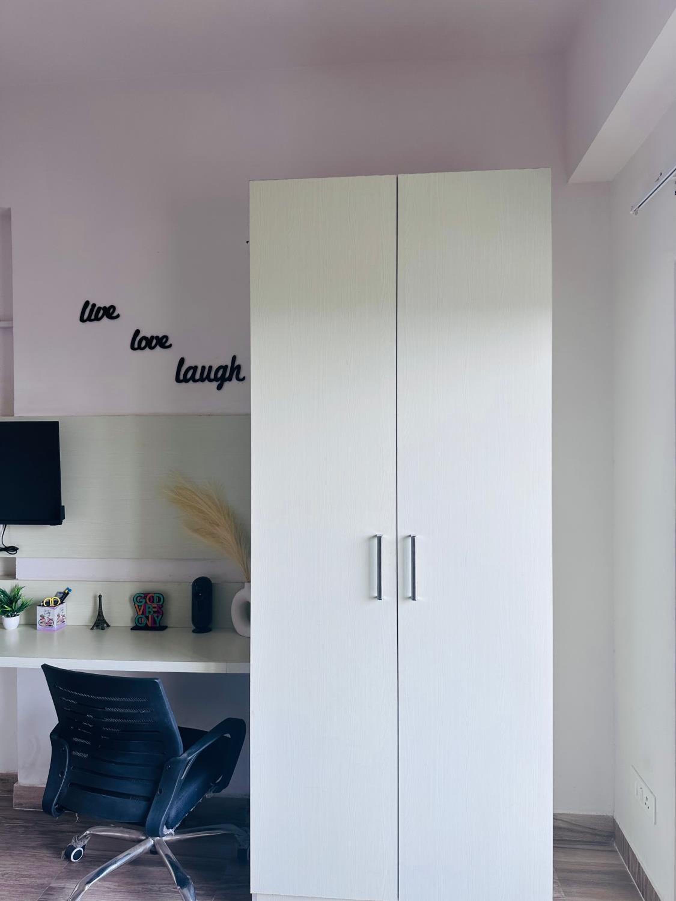 One-Bedroom Apartment photo 3