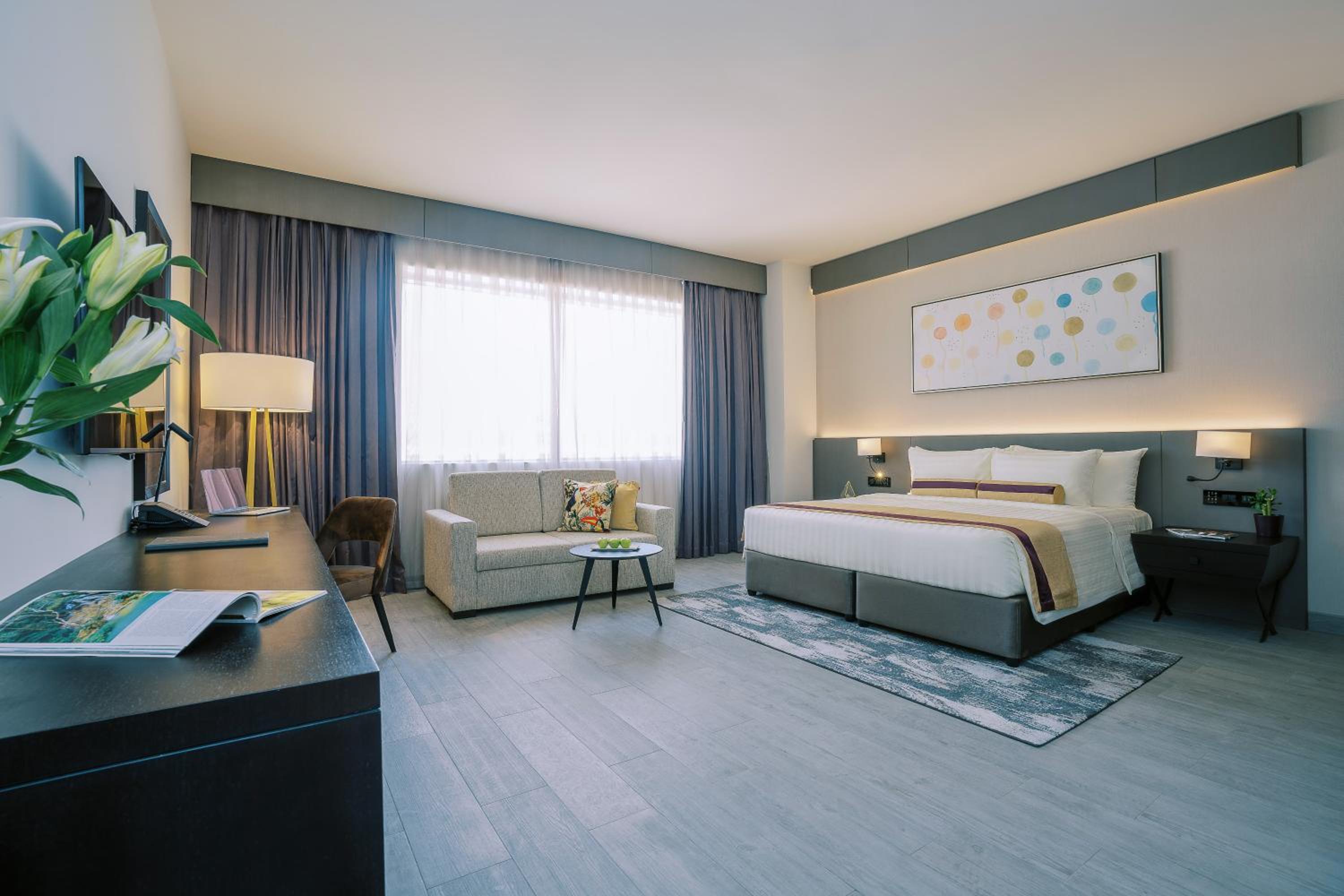 Premium King Room w/ Kitchenette -15% off on F&B shuttle to Deira City Center, Al Ghurair Mall & La Mer Beach Premium King Room w/ Kitchenette -15% off on F&B shuttle to Deira City Center, Al Ghurair Mall & La Mer Beach