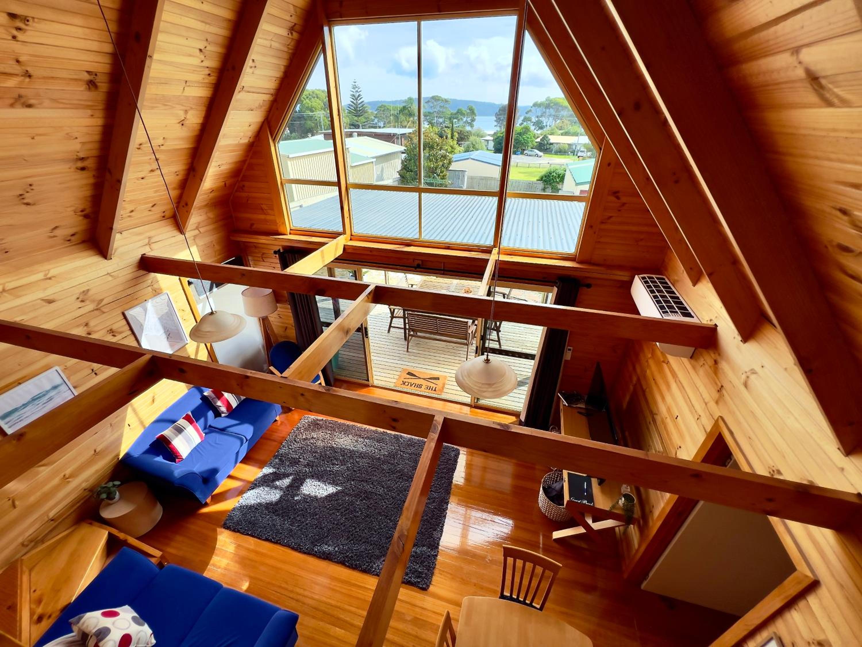 Three-Bedroom House photo 2