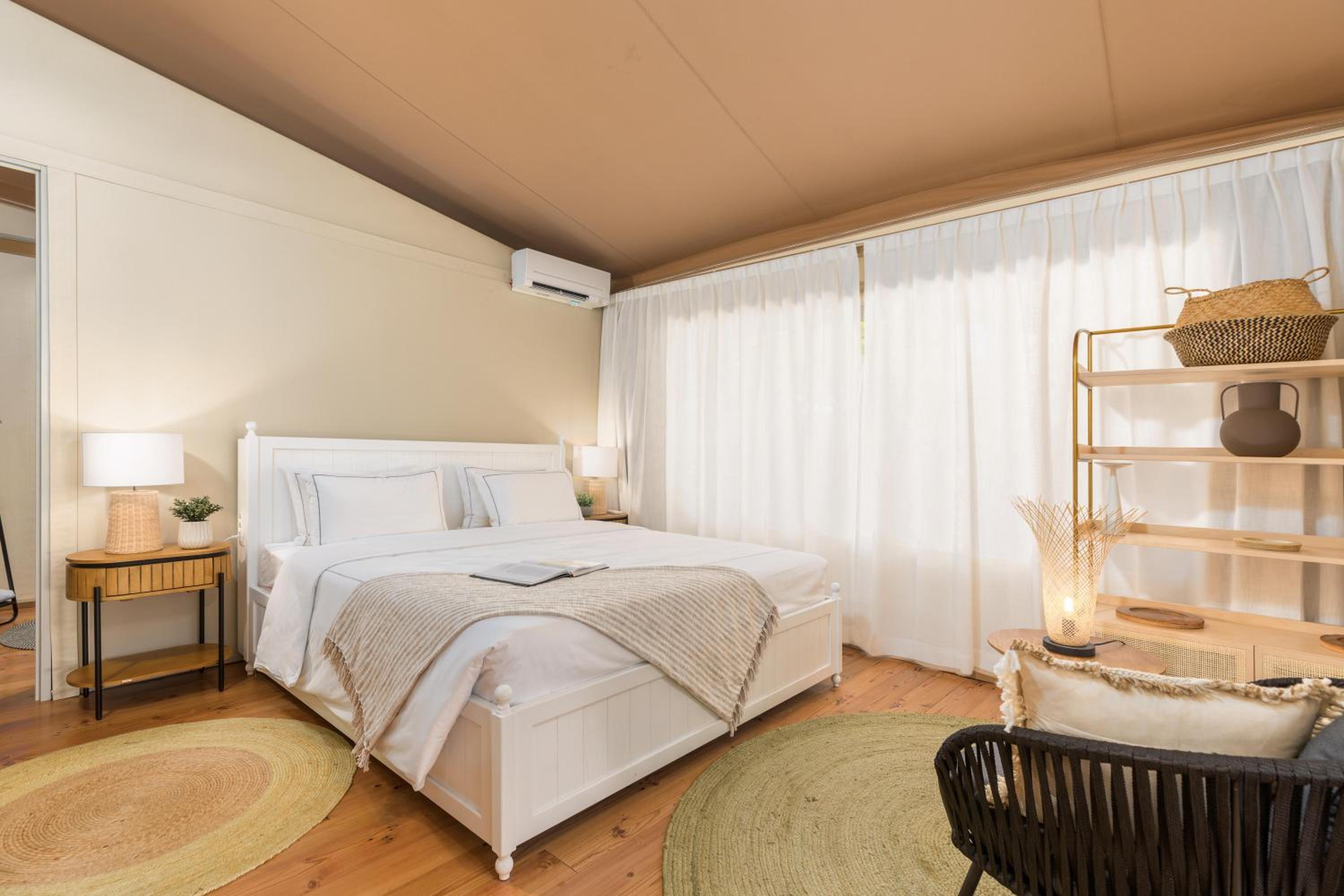 Grand Escape Luxury Suite