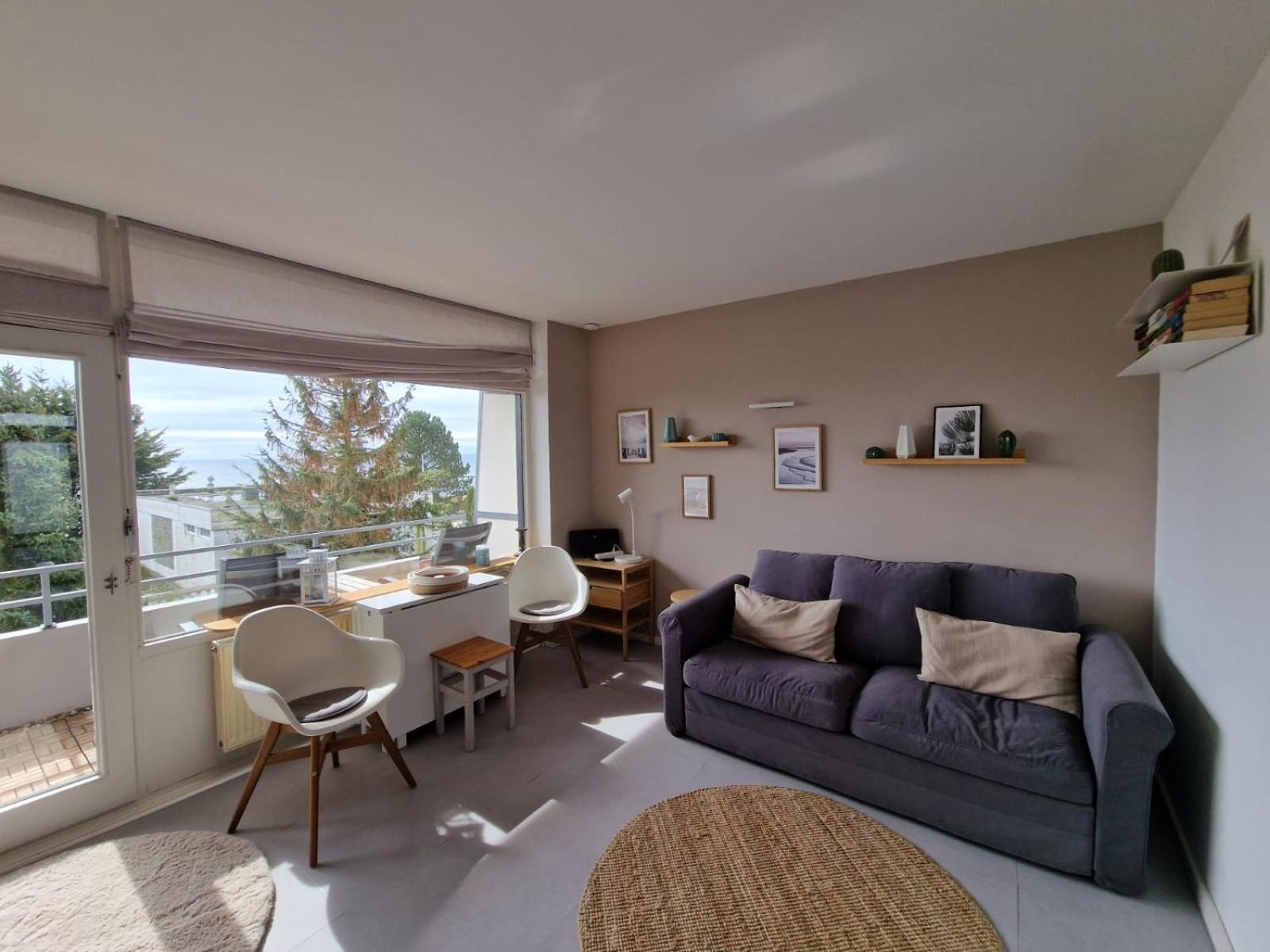 Apartment With Sea View photo 1