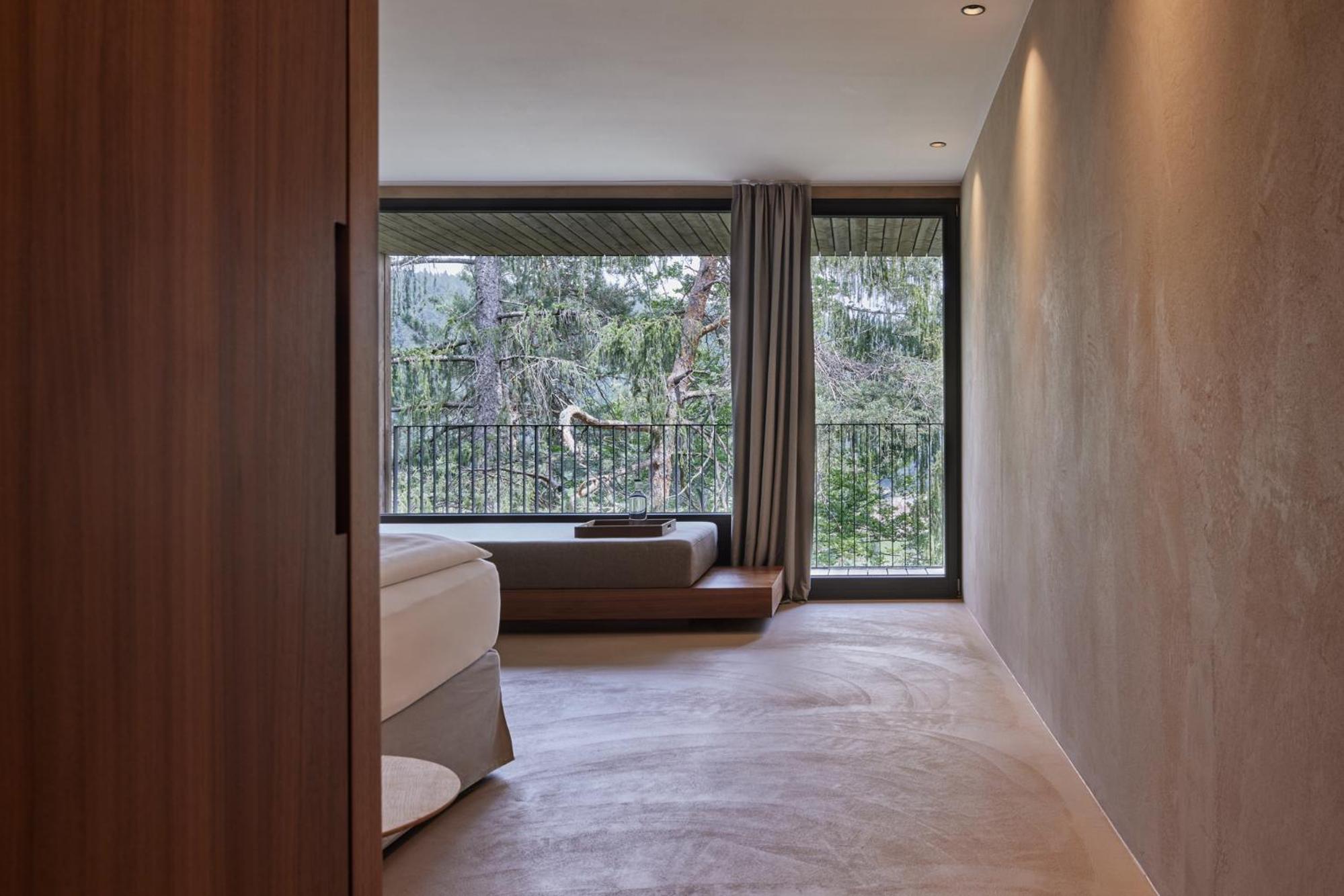 Family Room with Balcony - Photo 2