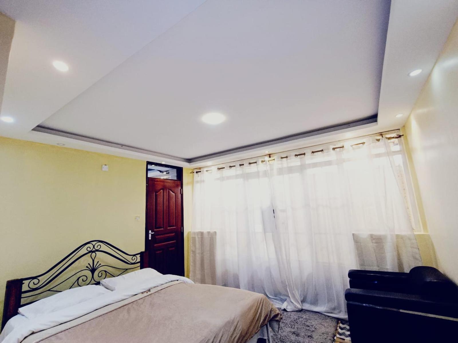 One-Bedroom Apartment - Photo 4