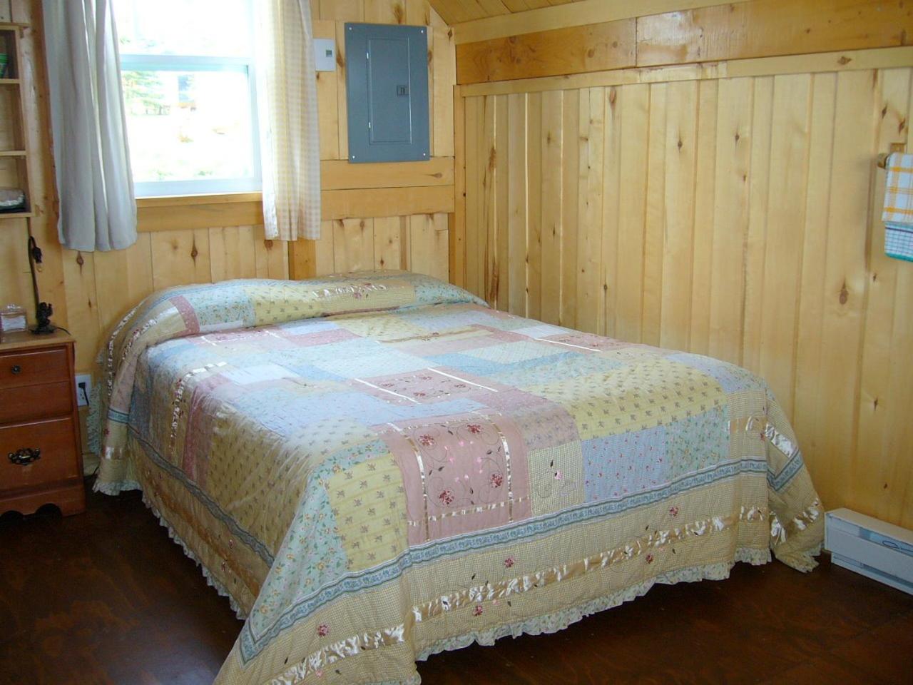Small Chalet - Perce