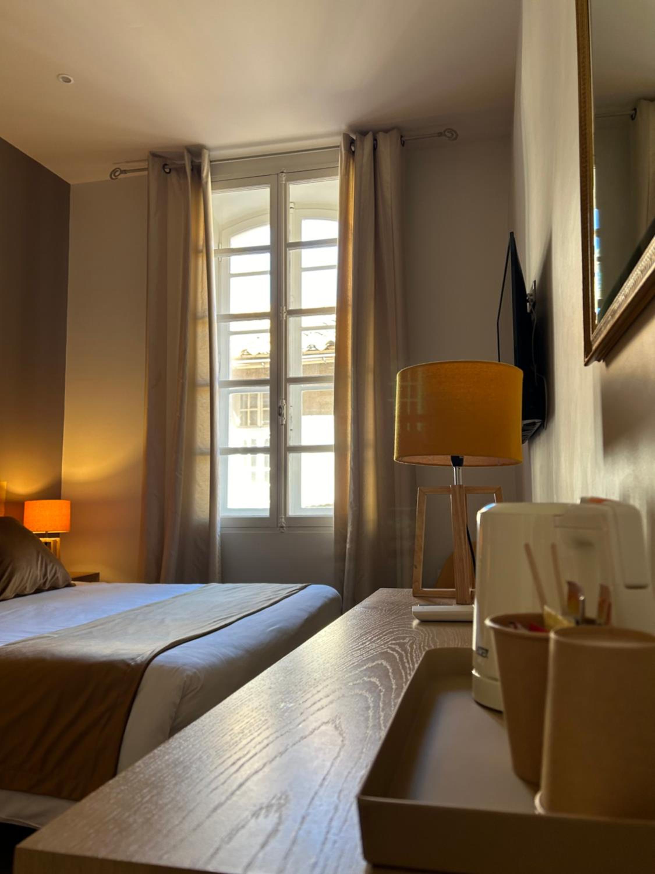 Double Room - Photo 5