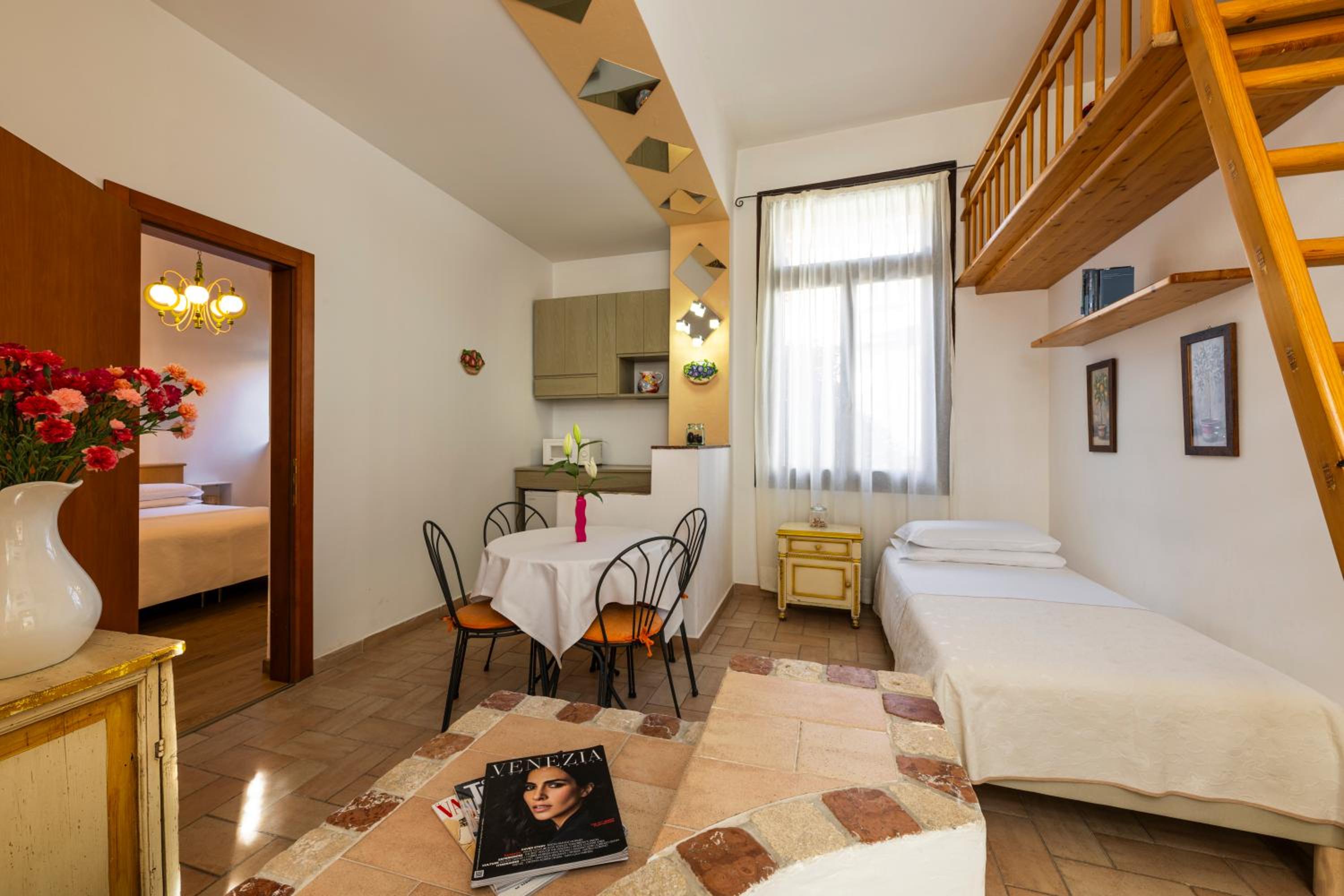 Two-Bedroom Apartment - Photo 3