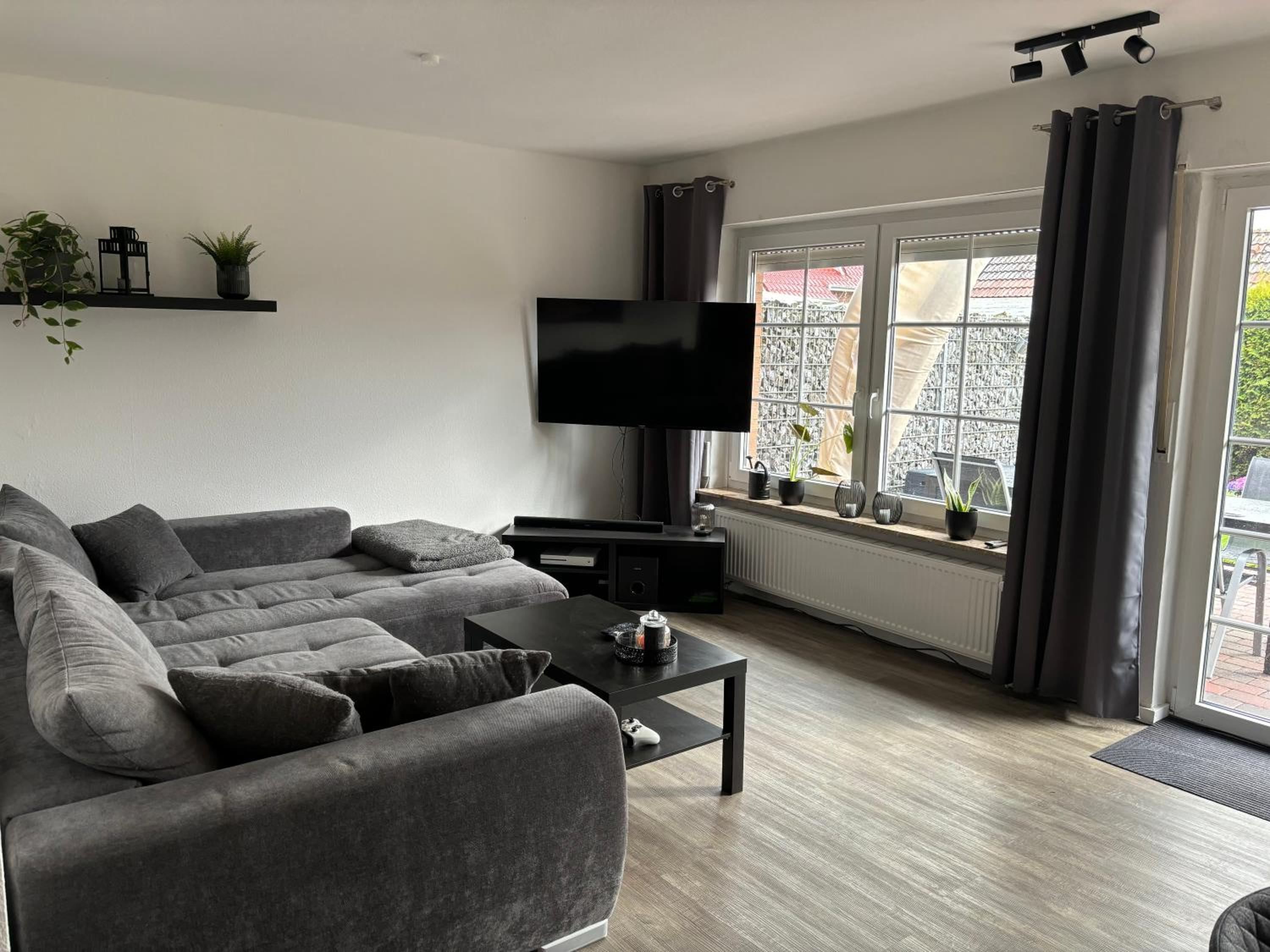 Two-Bedroom House photo 1