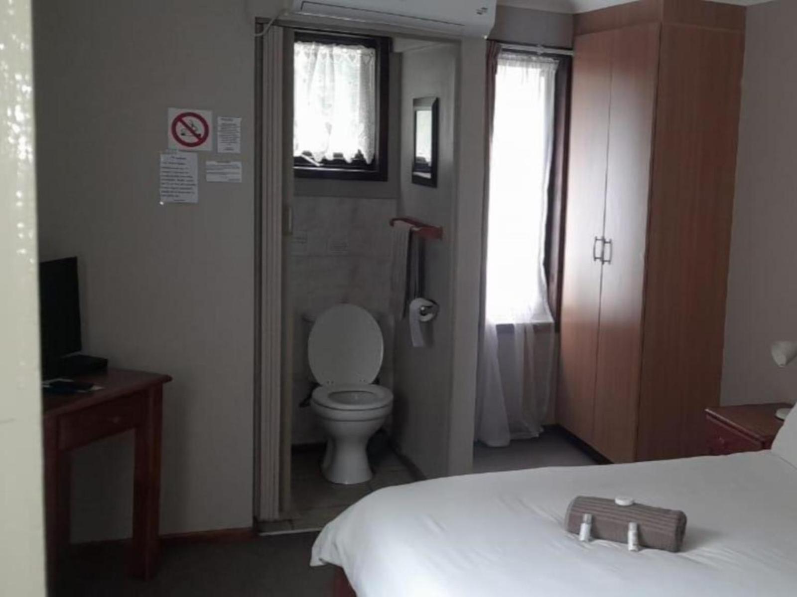 Standard Double Room - Photo 4