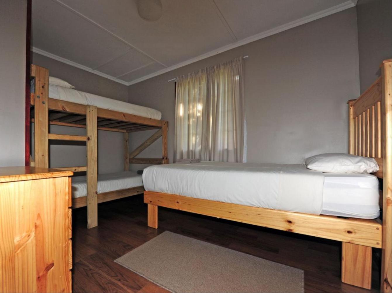 Two-Bedroom Chalet - Photo 11