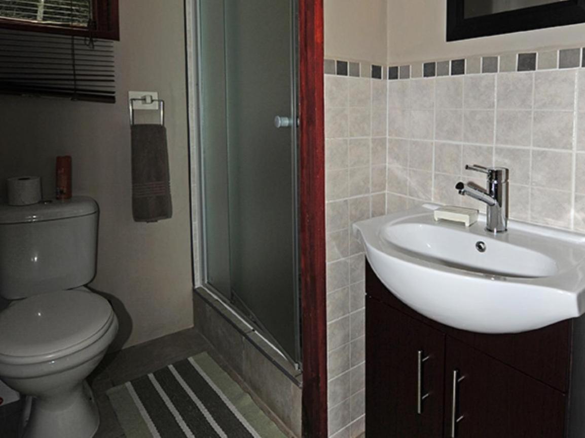 Two-Bedroom Chalet - Photo 10