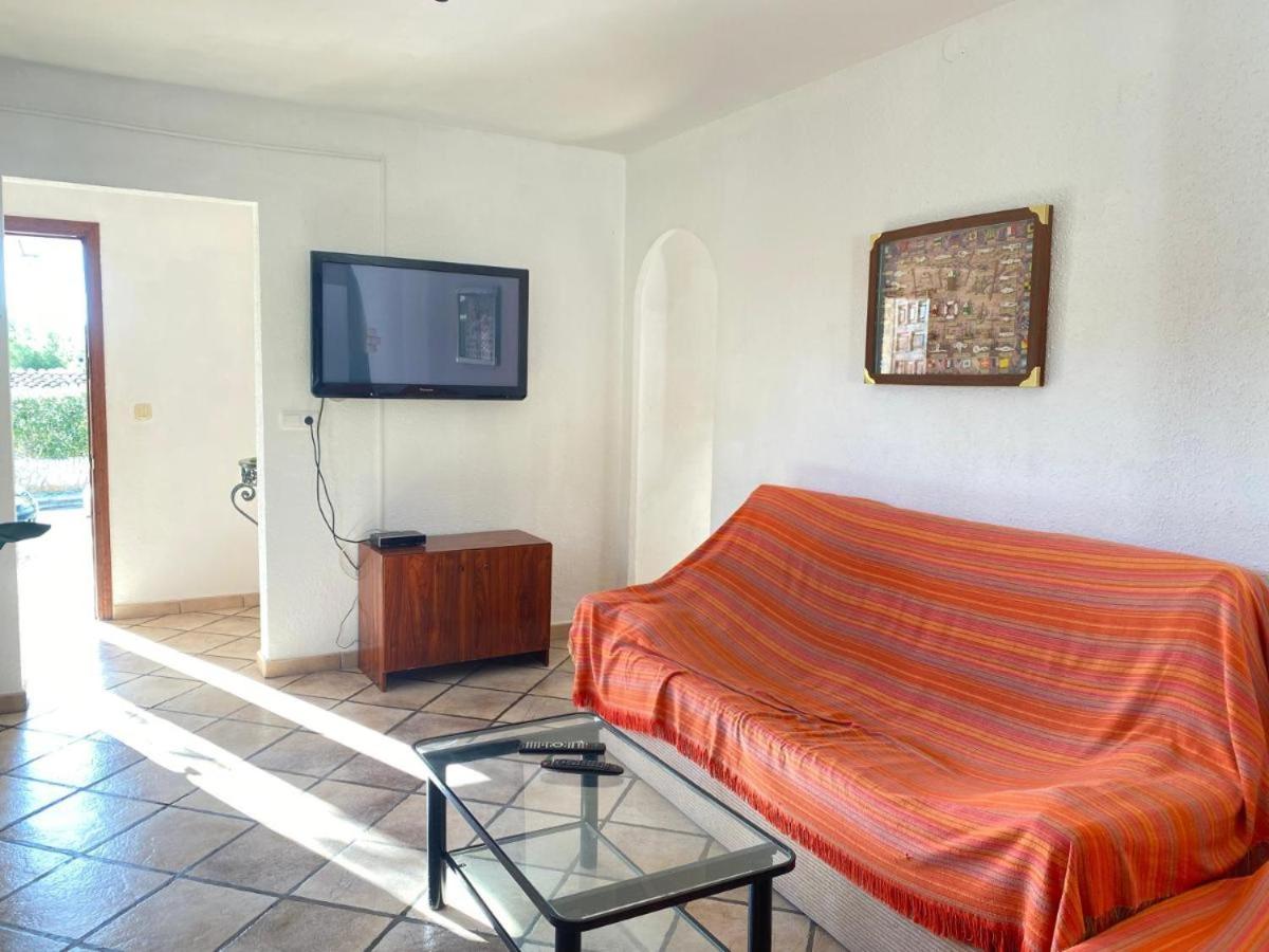 Villa de Tres Habitaciones