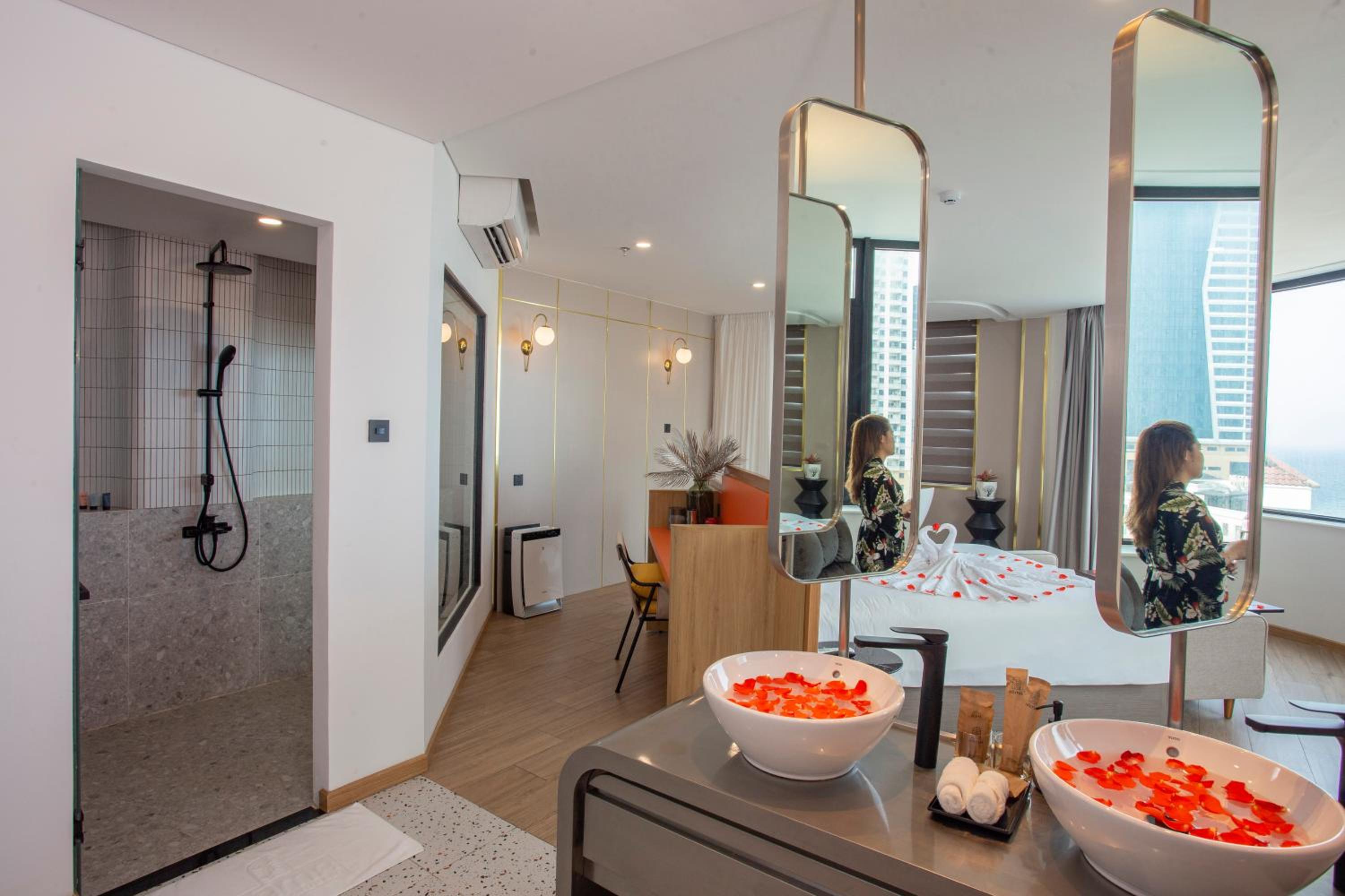 King Suite with Sea View