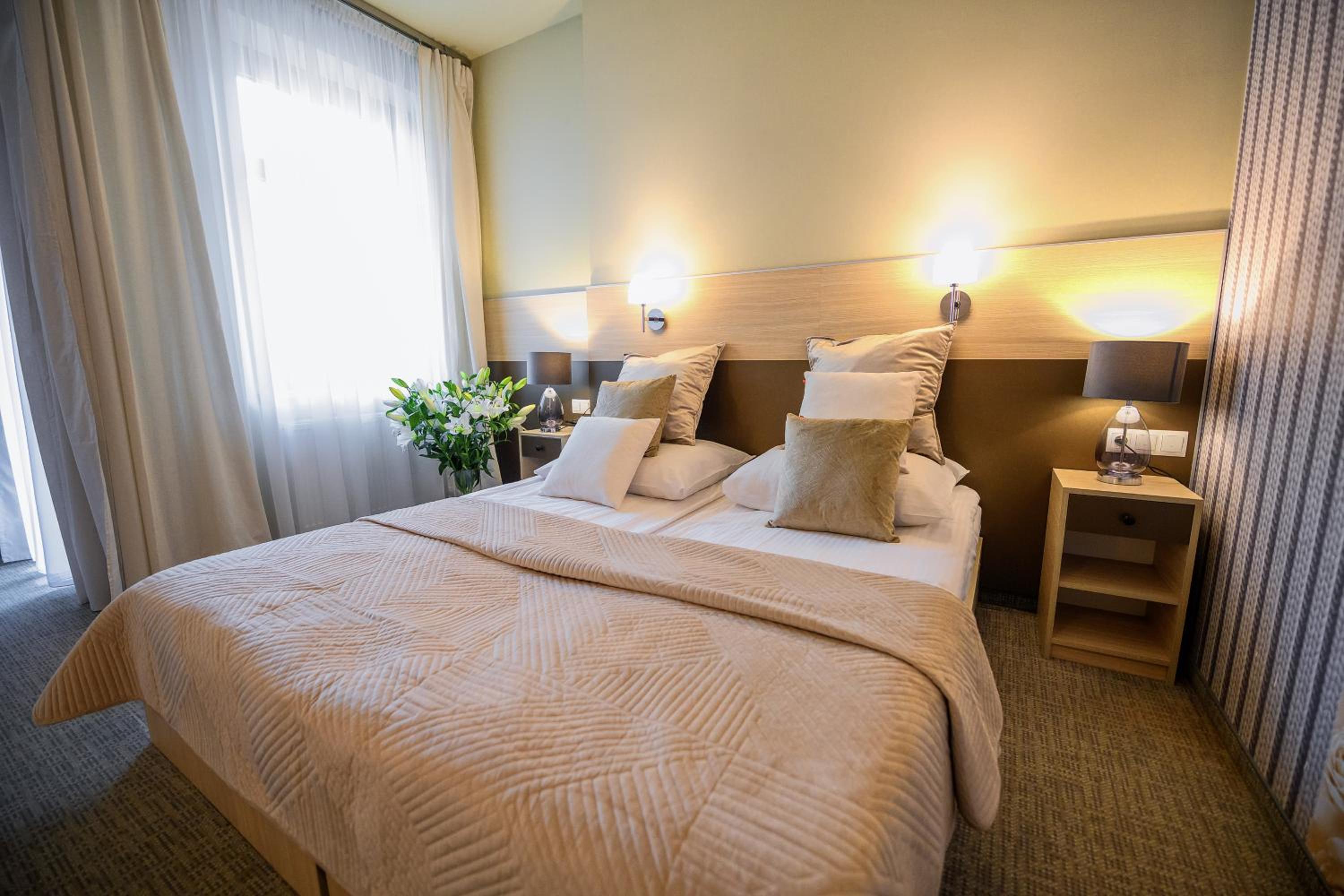 Double Room with Private Bathroom photo 2