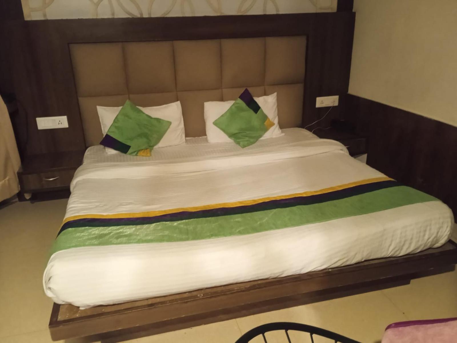 Superior King Room