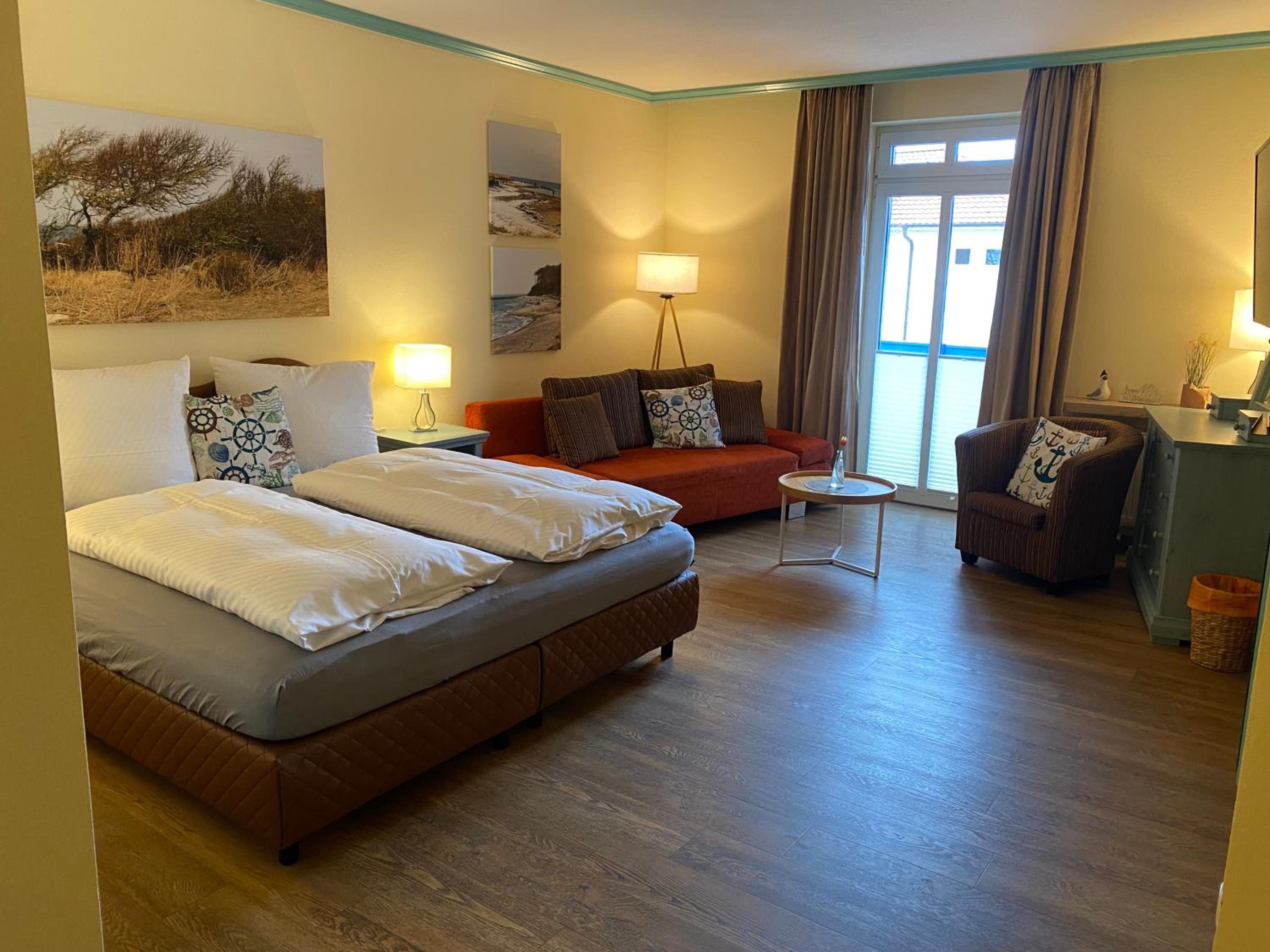 Double Room with Balcony photo 2