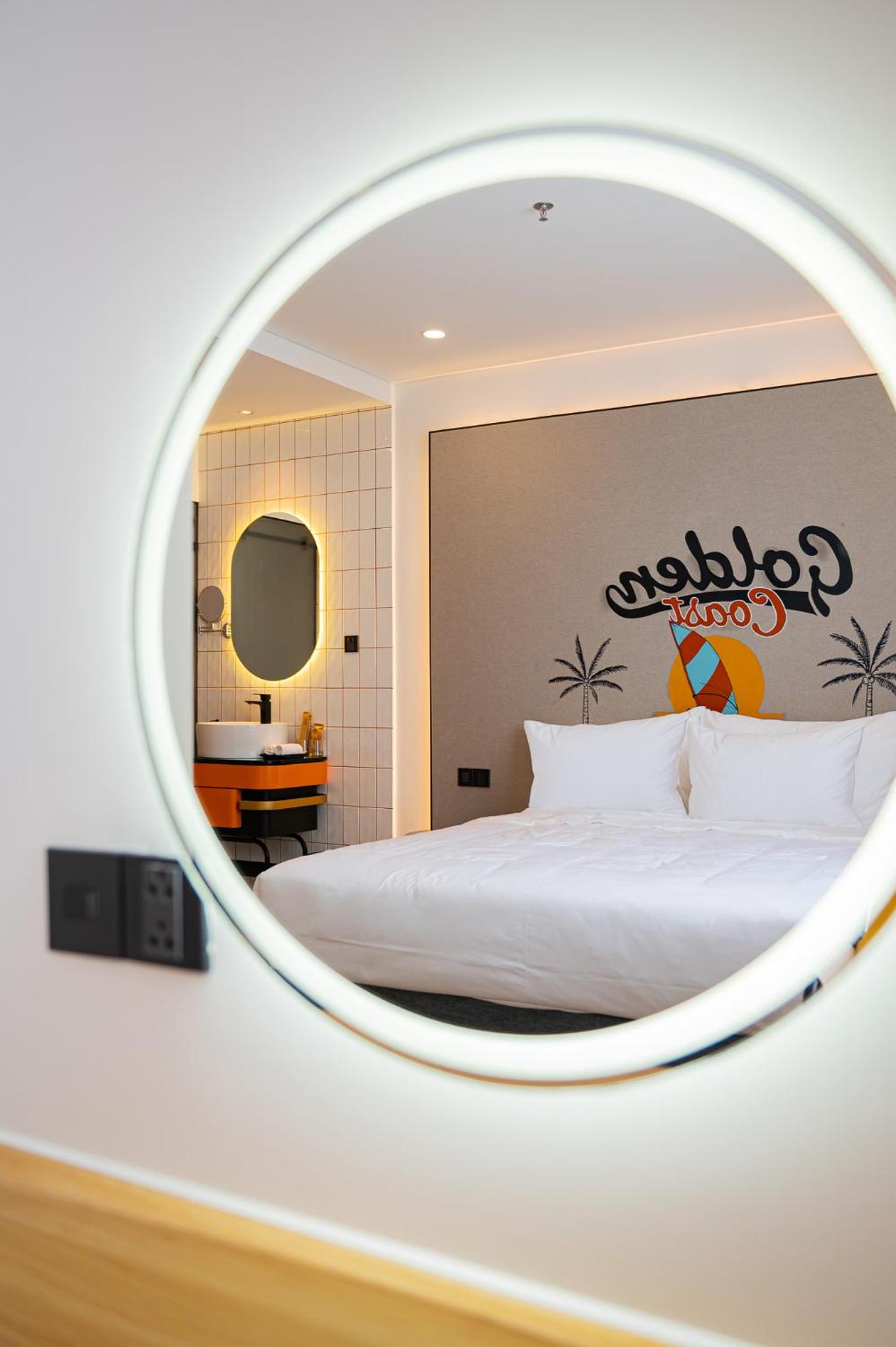 Deluxe King Room