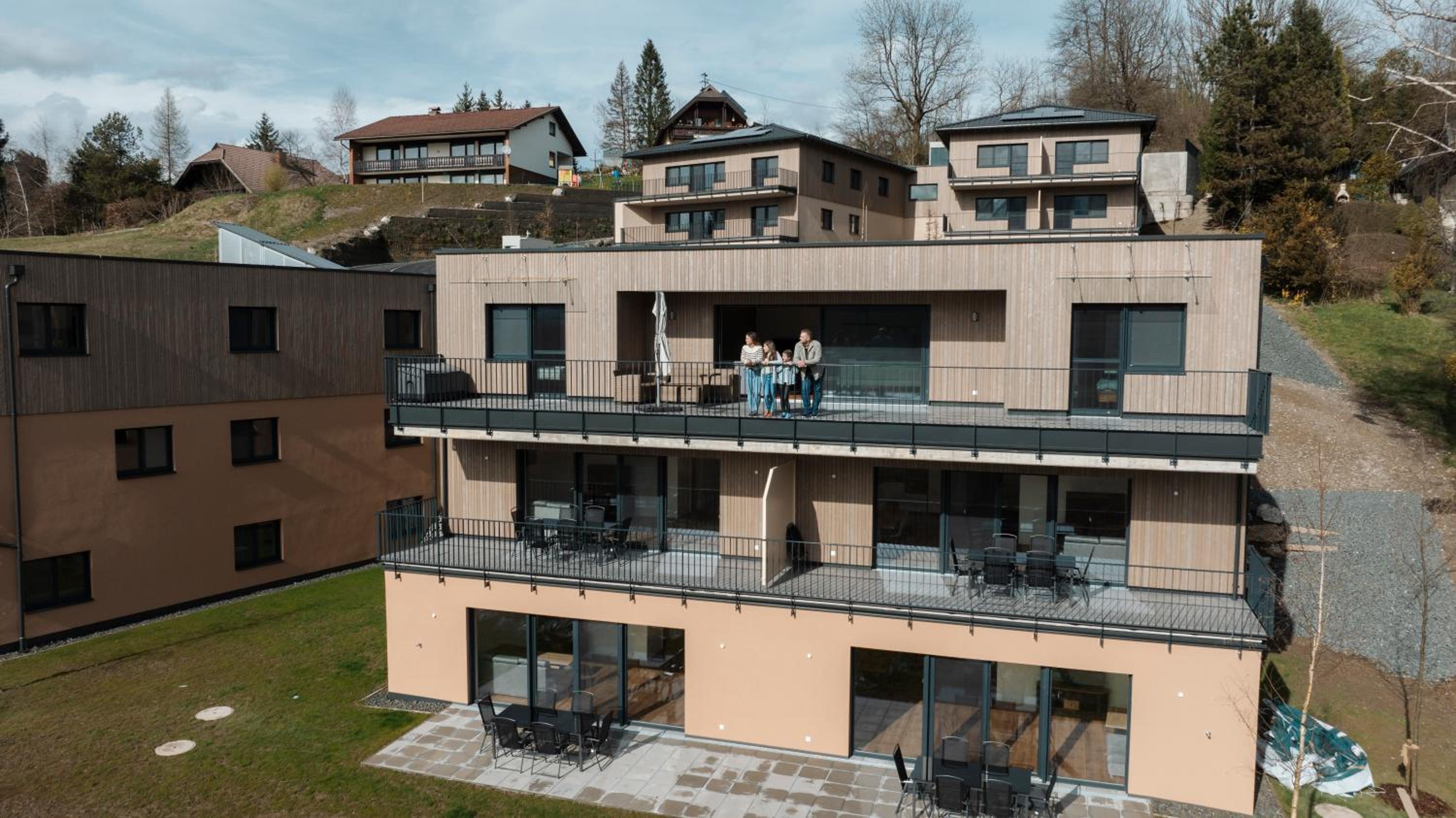 Apartment with Lake View photo 2