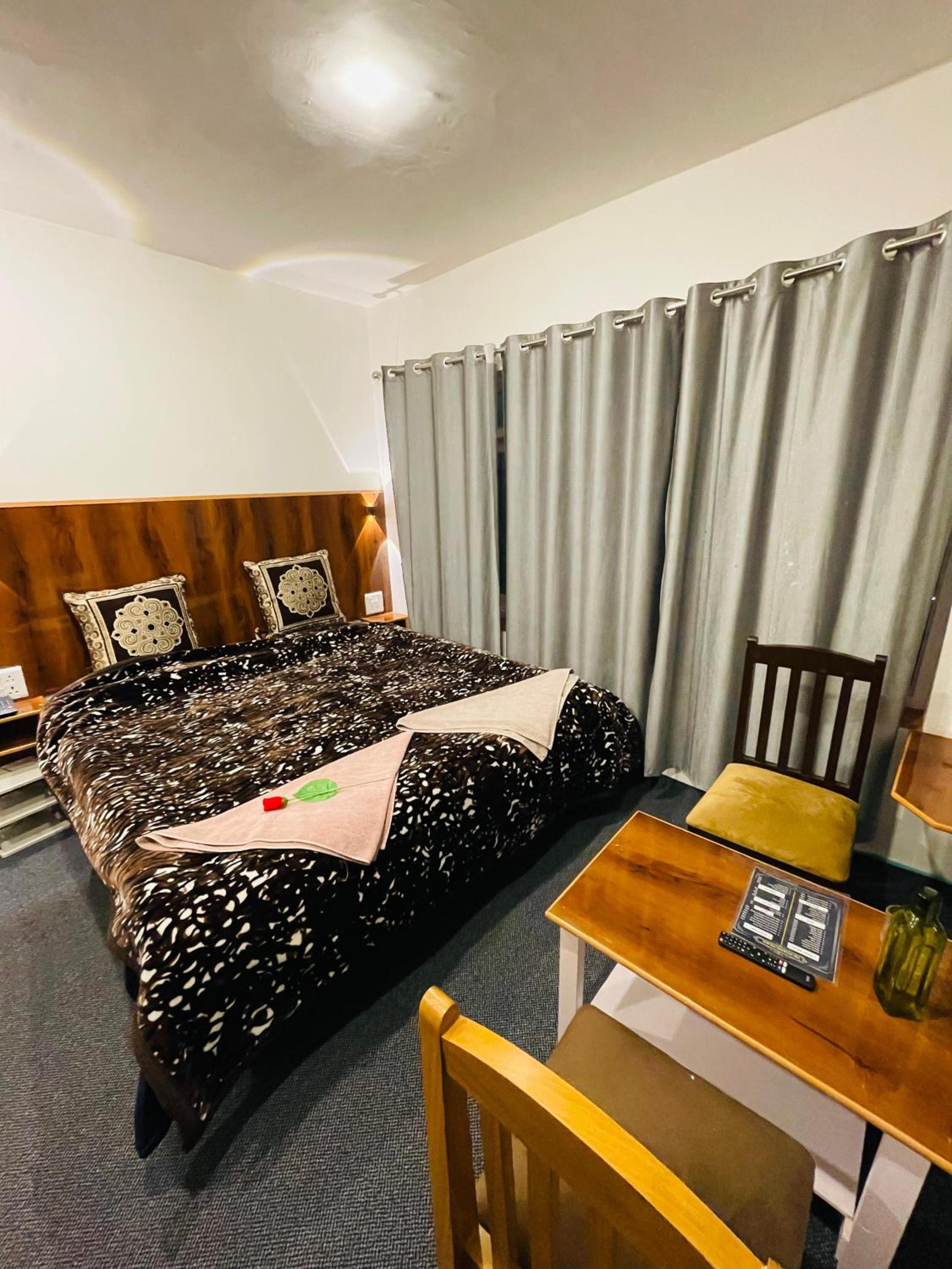 Deluxe Double Room With Balcony photo 3