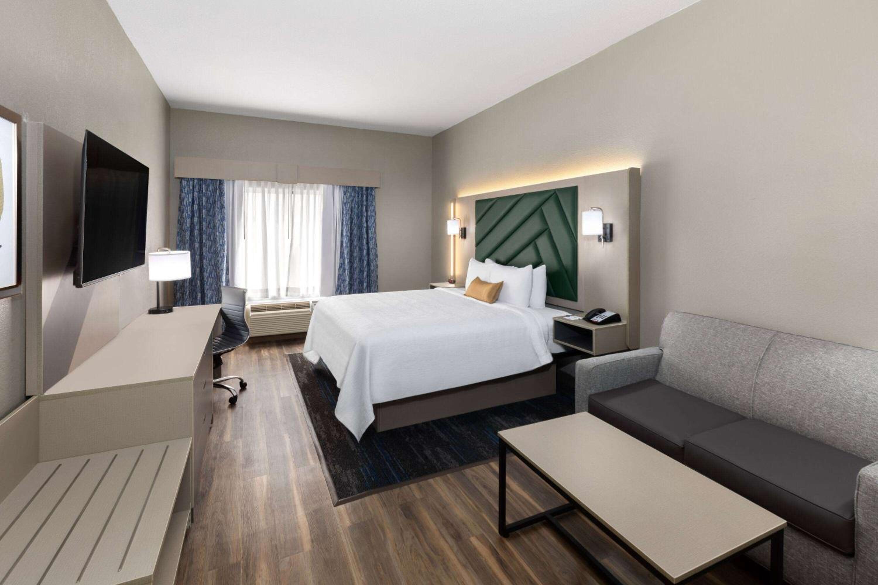 King Room- Non-Smoking - Photo 1