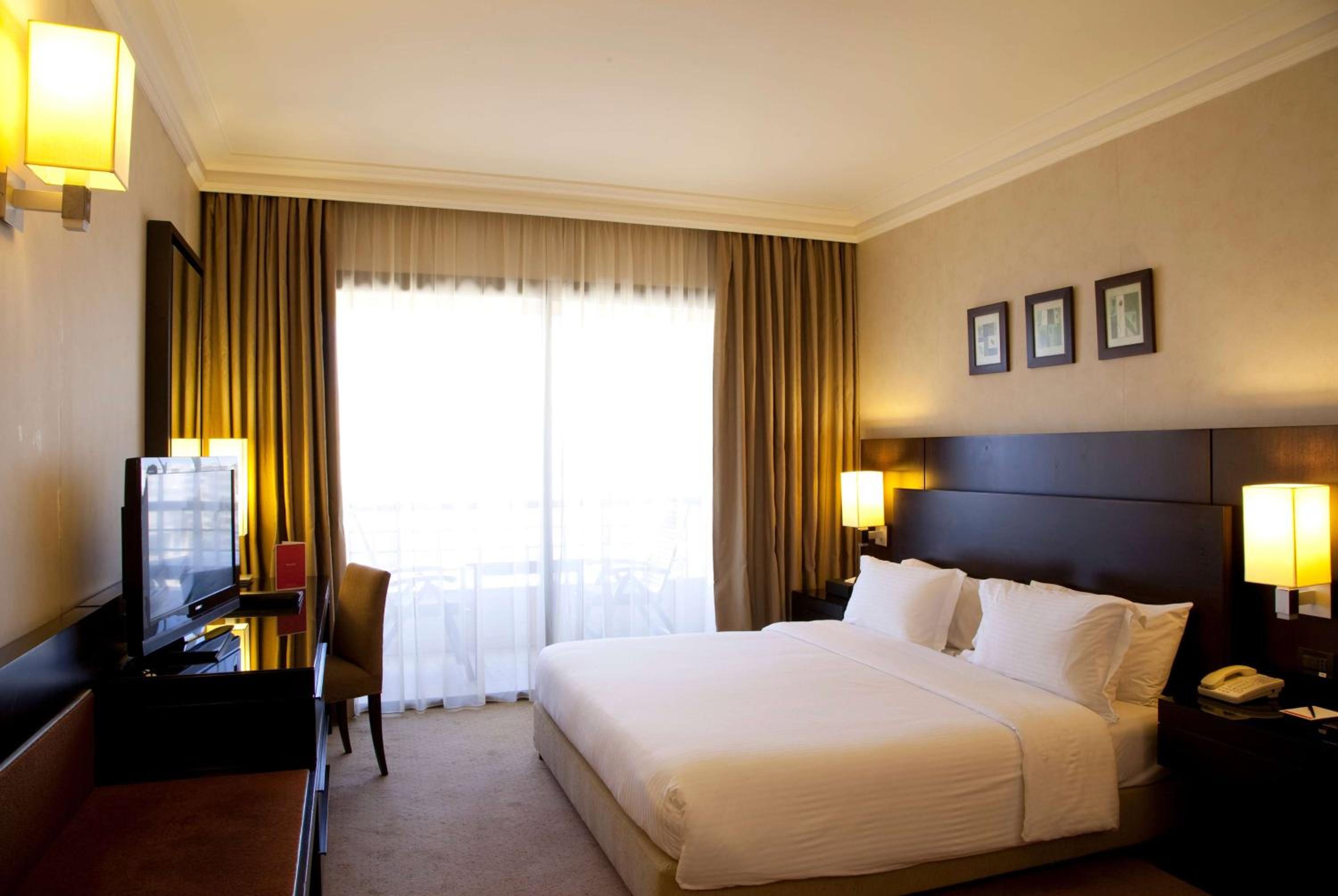 Classic King Room - Non-Smoking  - Photo 1