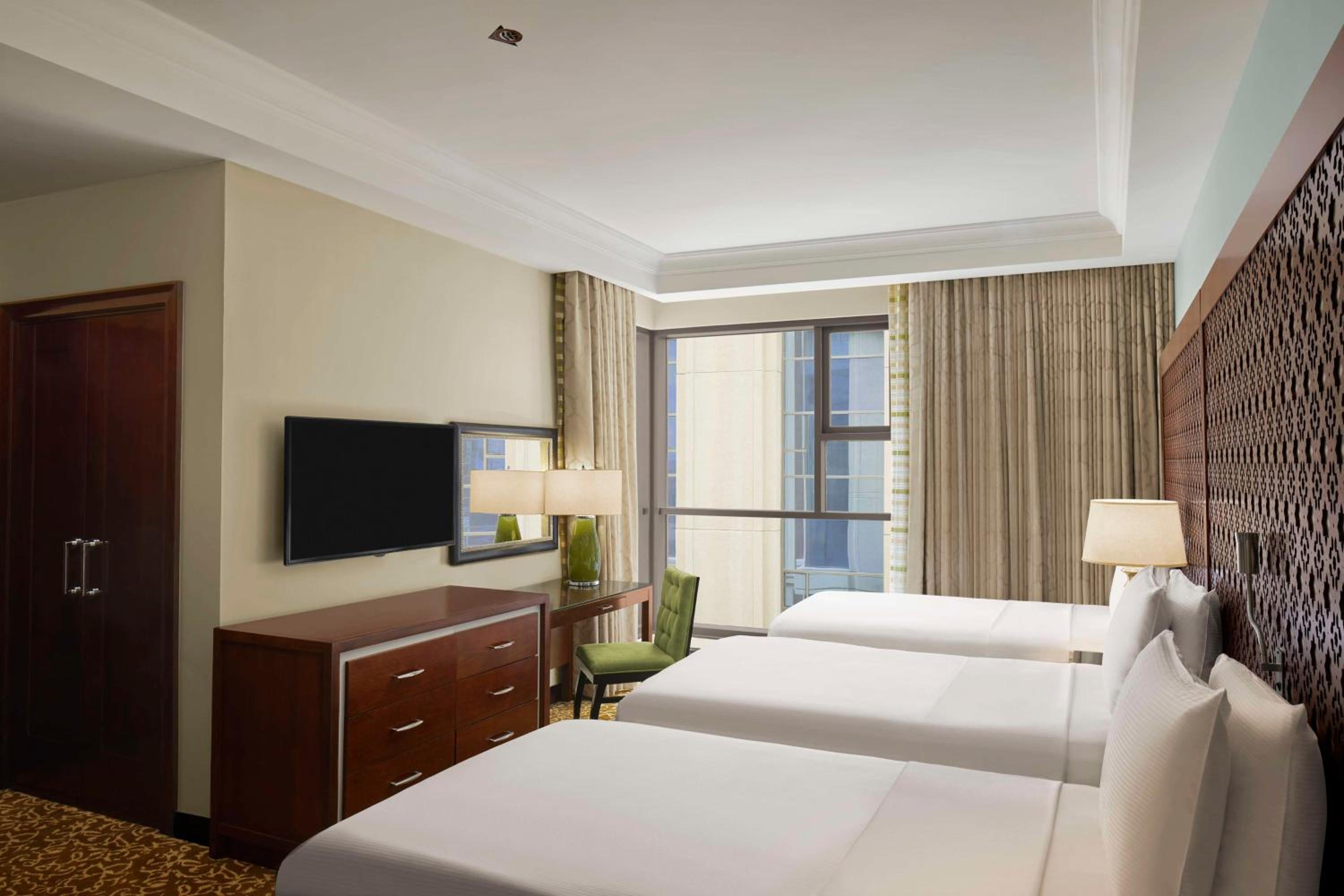 Triple Room with City View - Photo 6