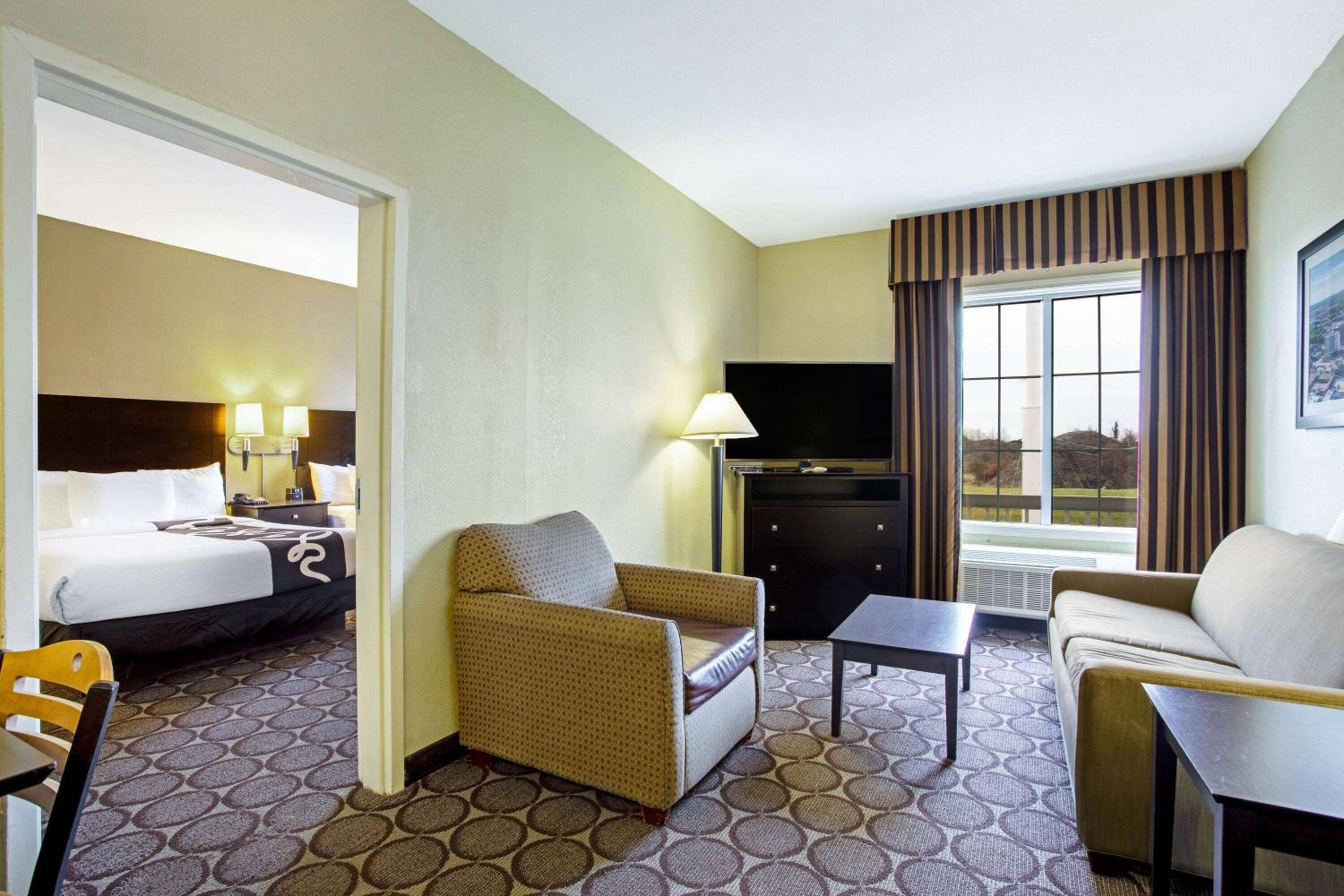 Suite with Two Queen Beds - Non-Smoking - Photo 1