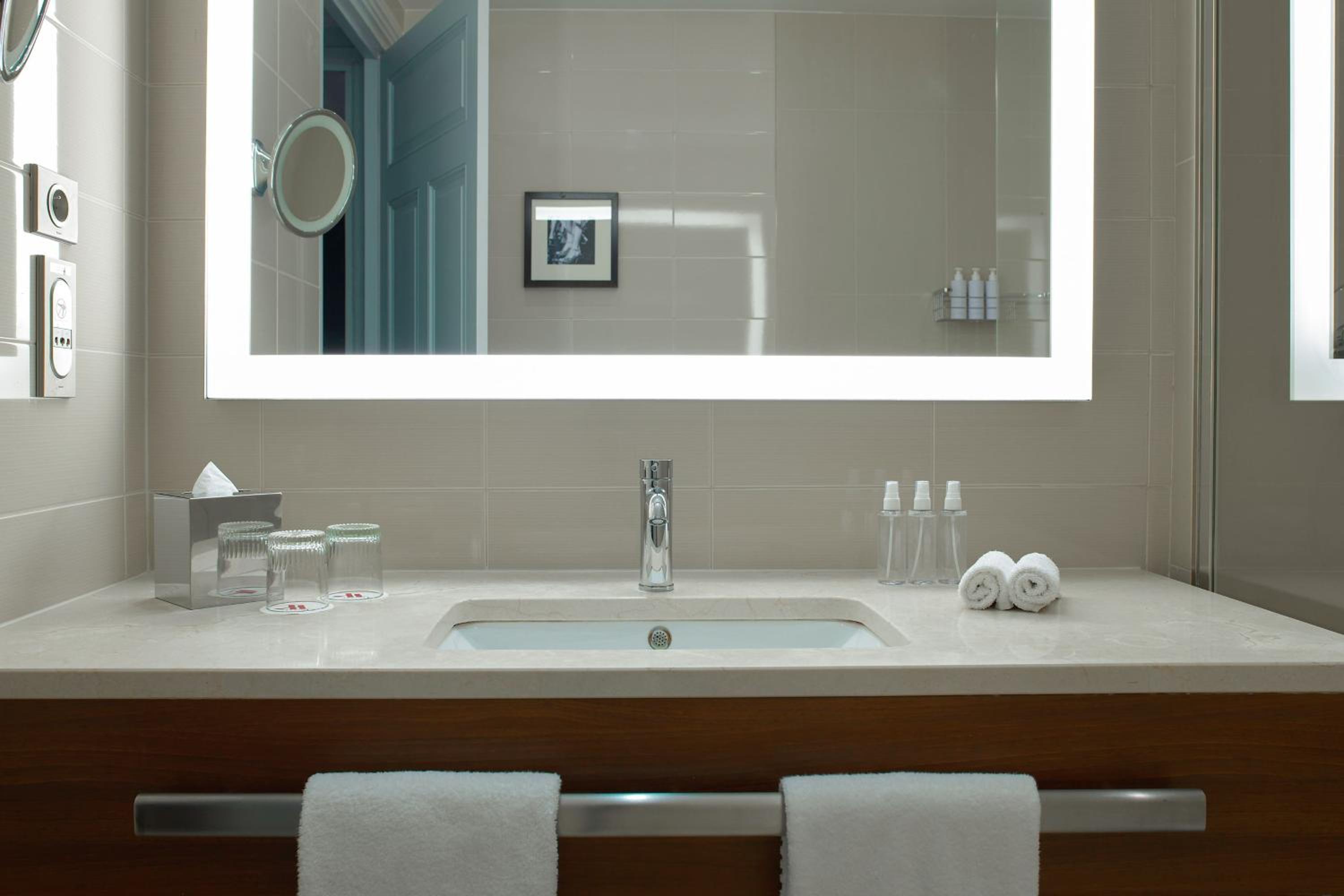Superior Twin Room photo 3