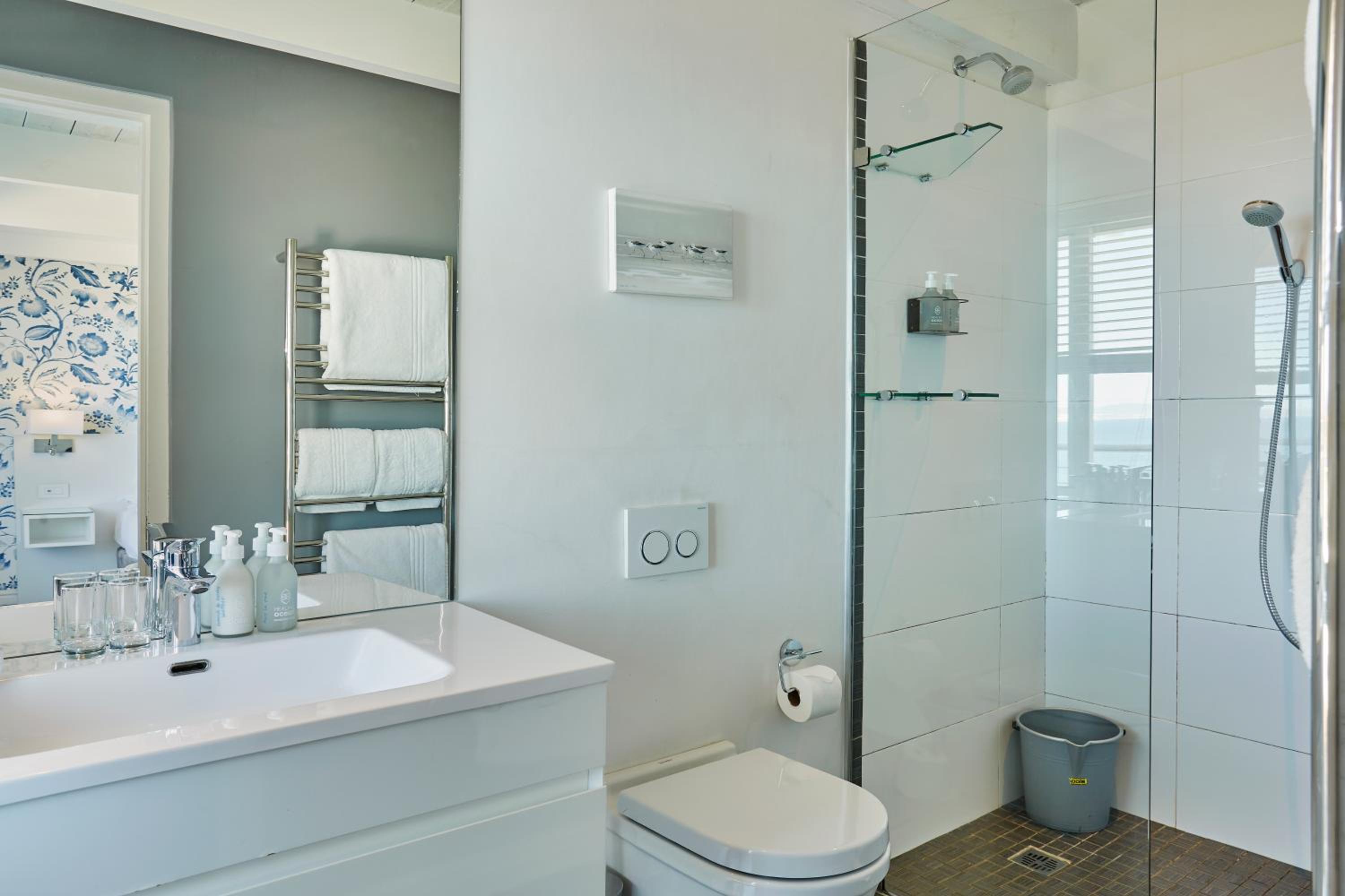 Twin/Double Room - Photo 9