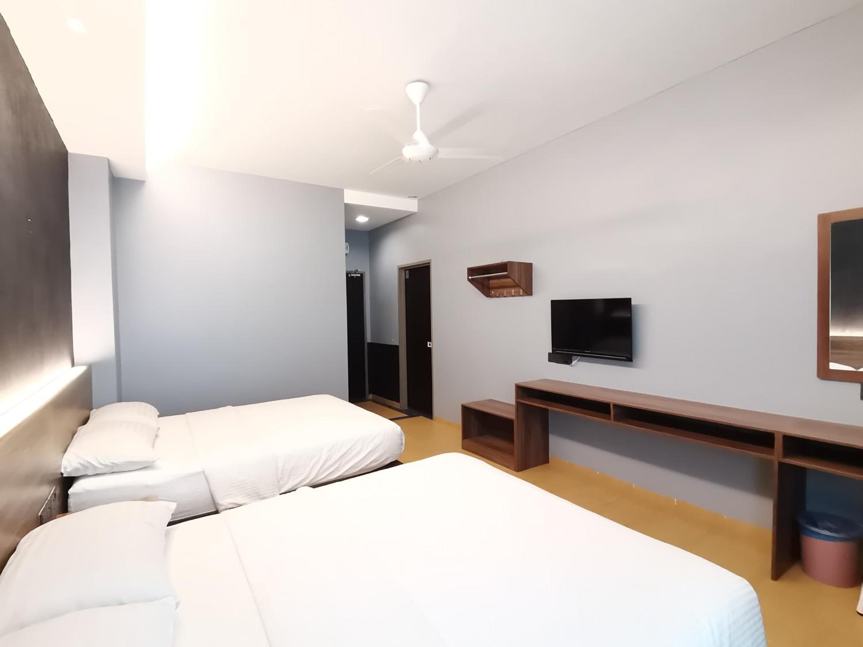 Family Suite - Photo 5