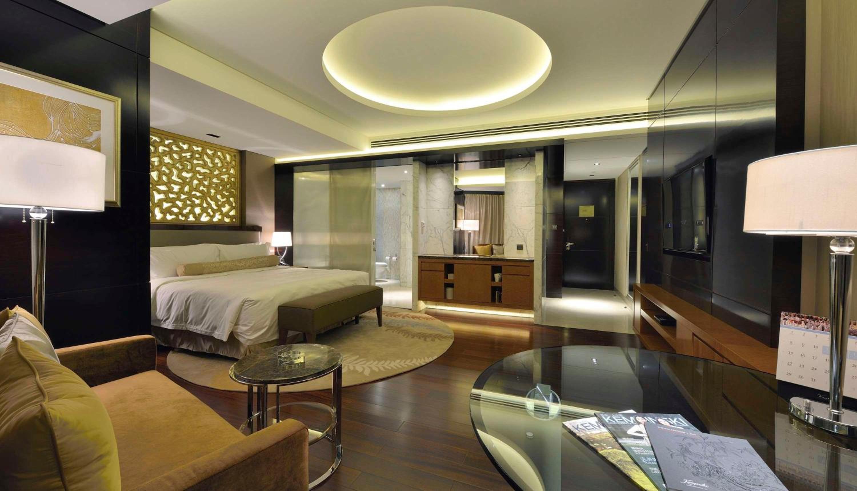 Diplomatic Suite photo 2