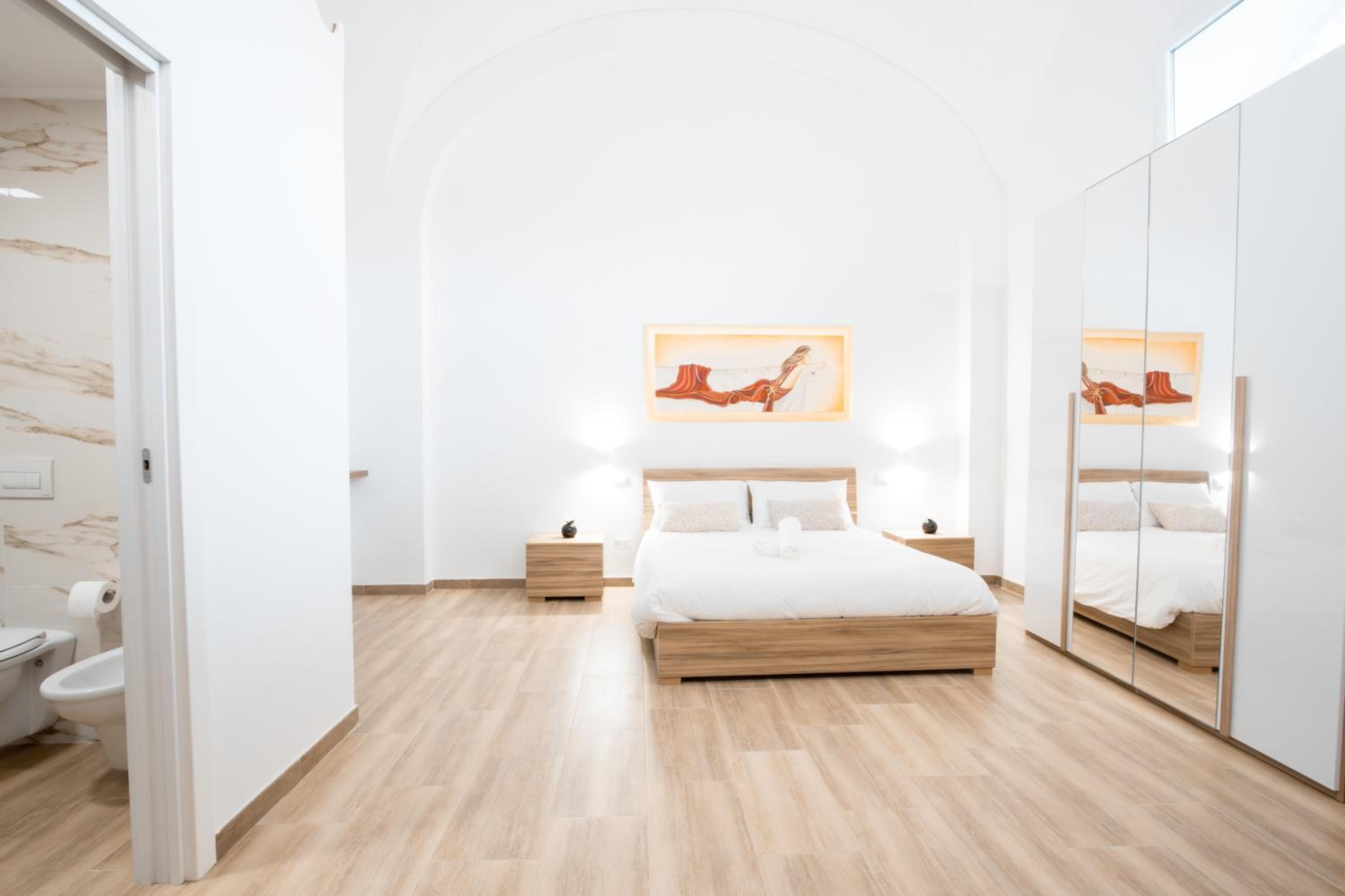Double Room with Private Bathroom photo 1