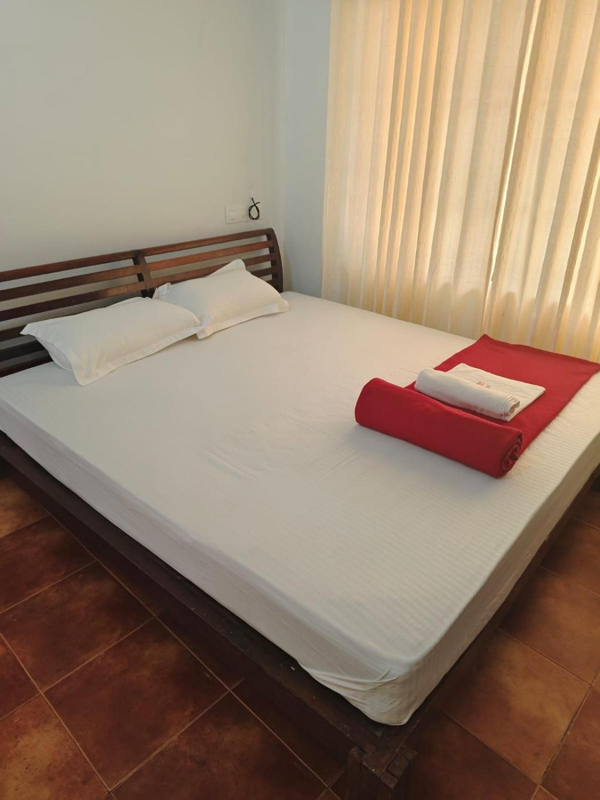 Standard King Room photo 2