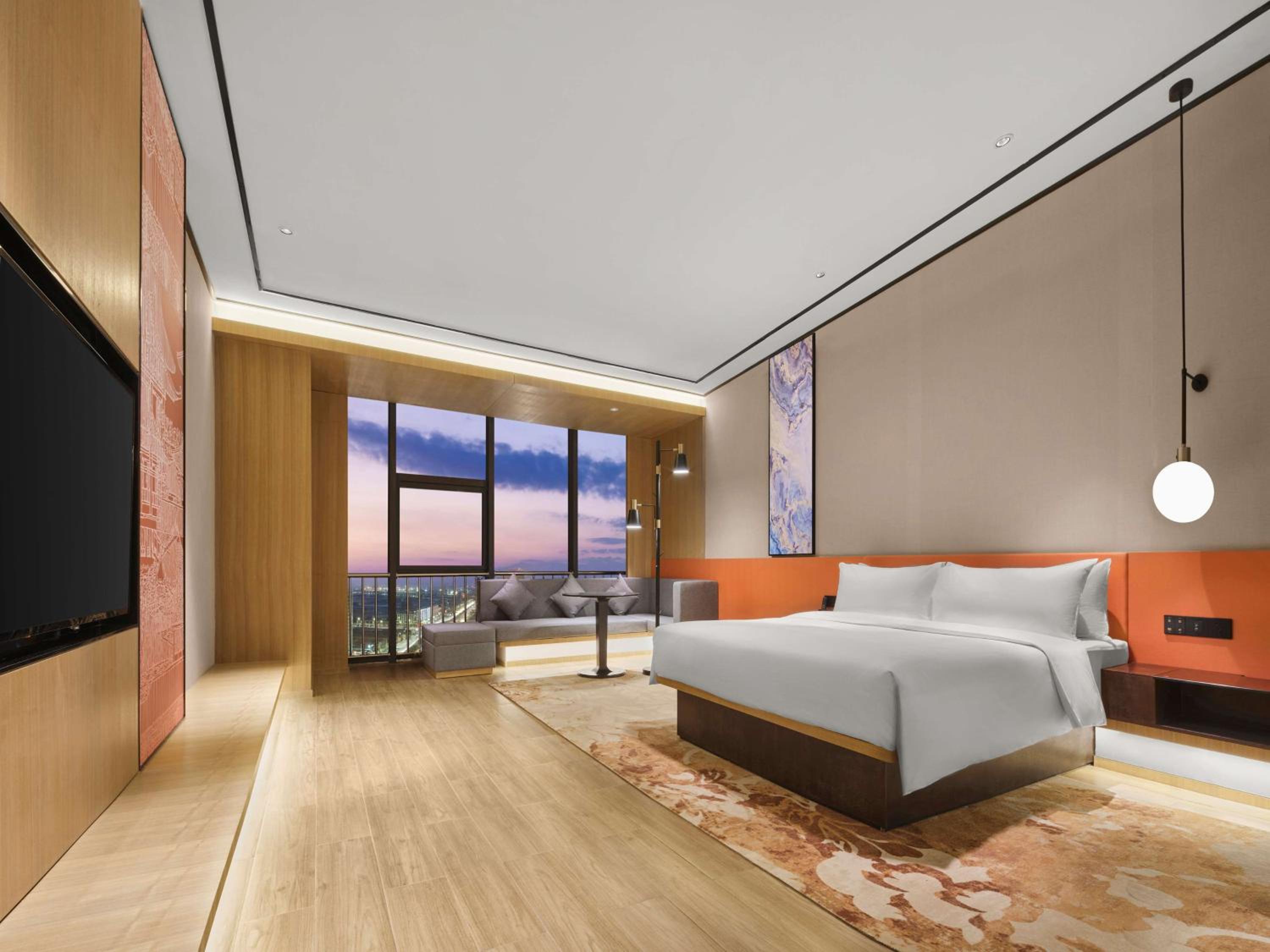 Deluxe King Room
