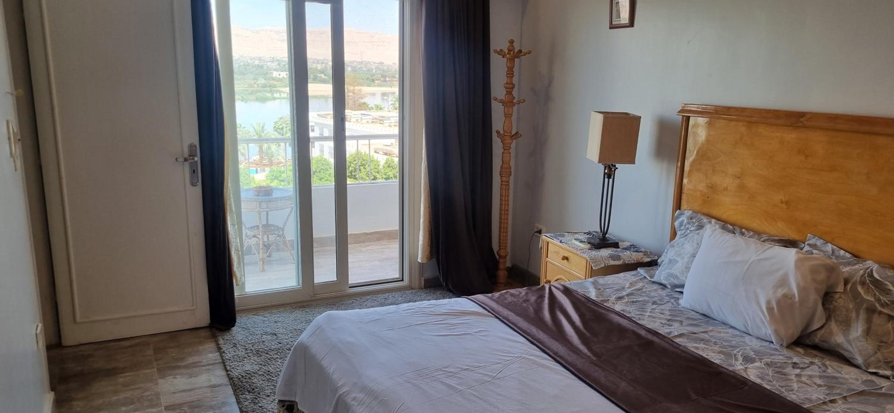Two-Bedroom Apartment with River View photo 2