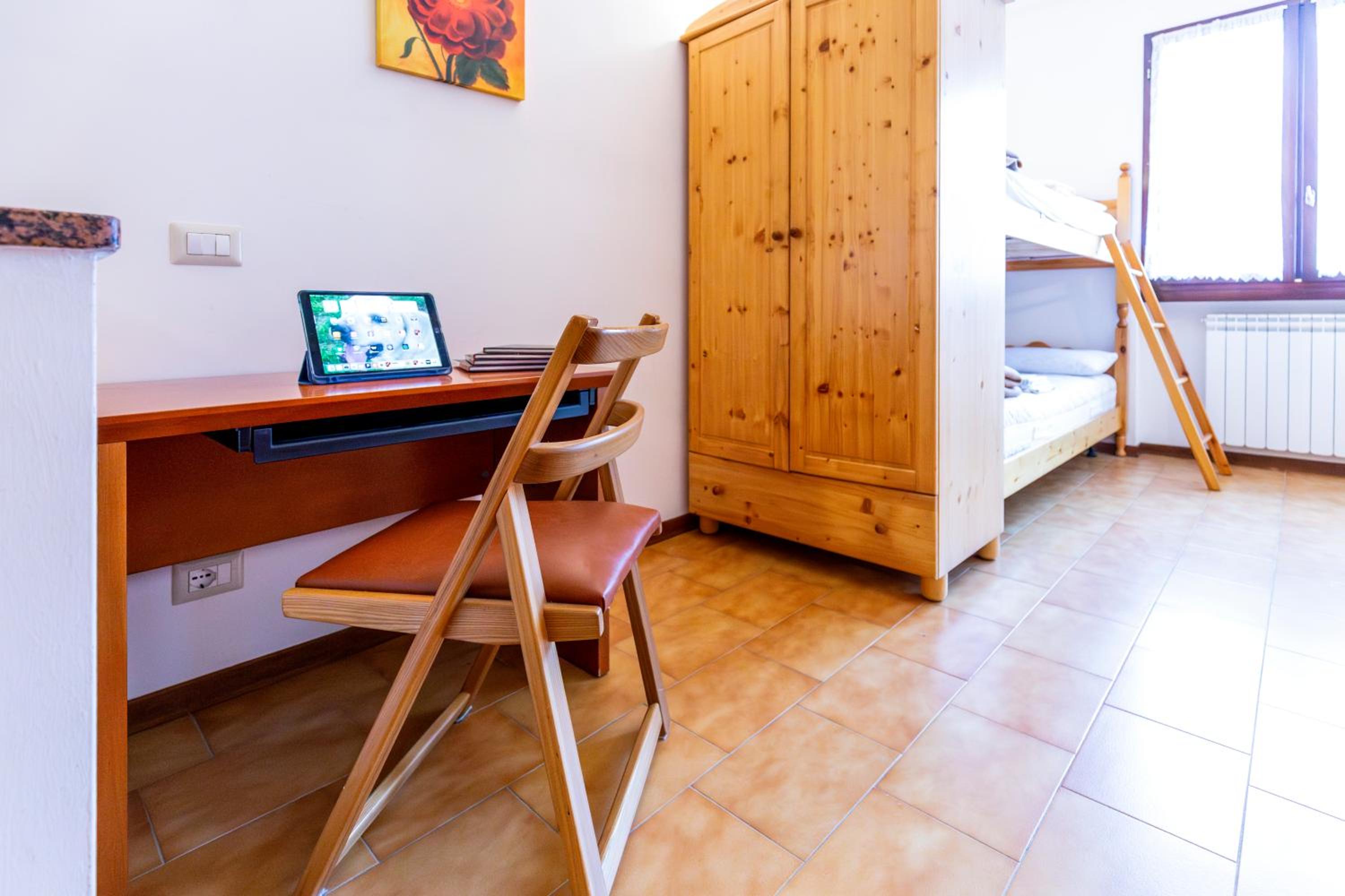 One-Bedroom House - Photo 15
