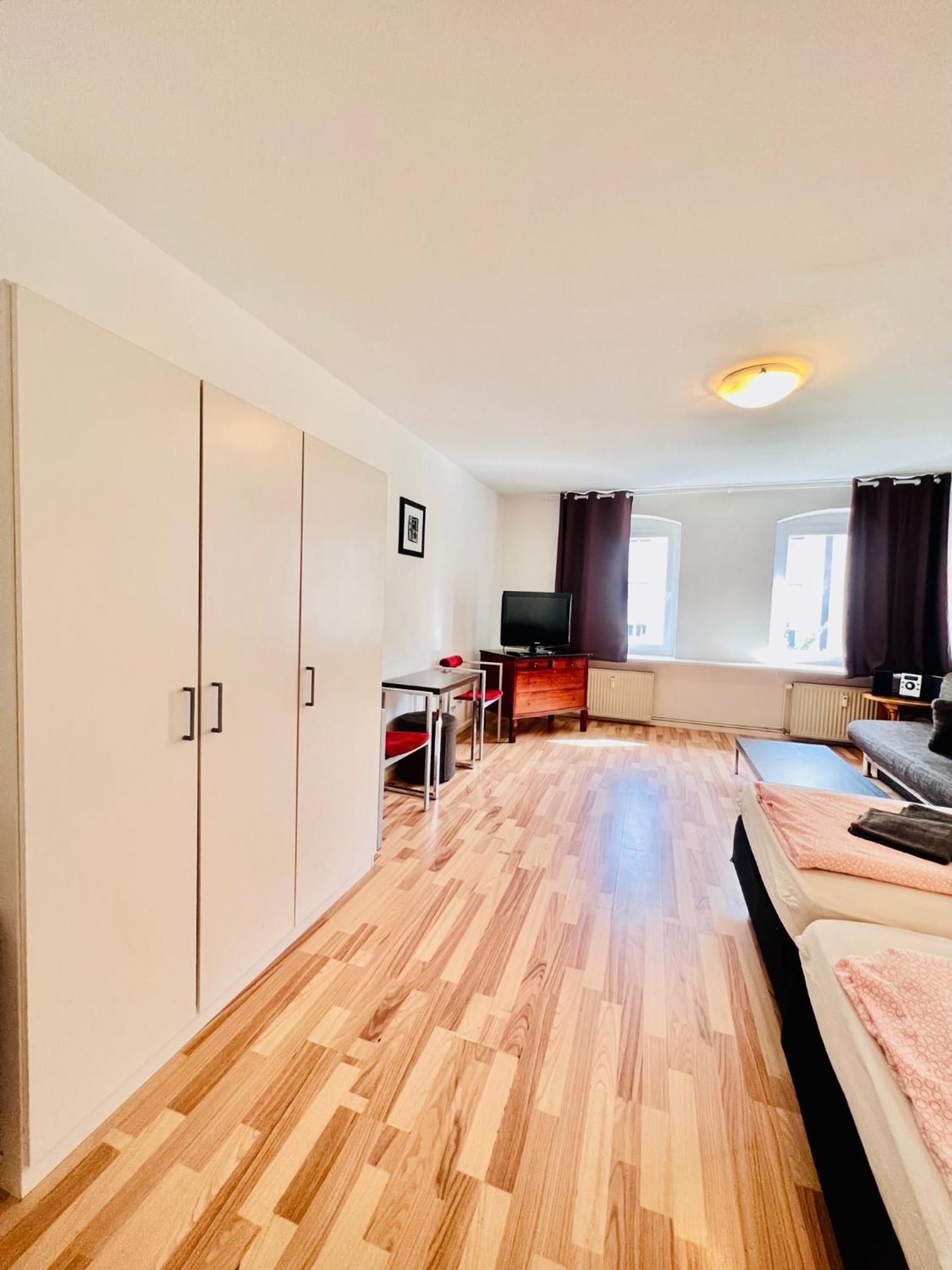 Three-Bedroom Apartment photo 2