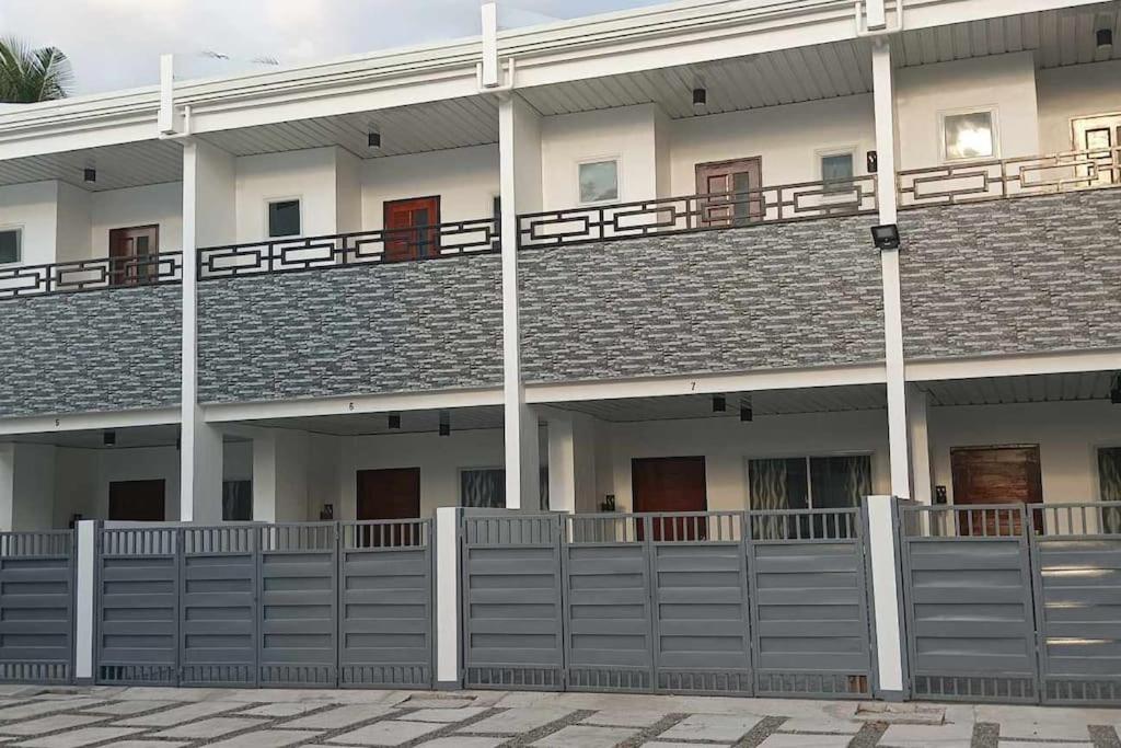 Apartment With Balcony photo 2
