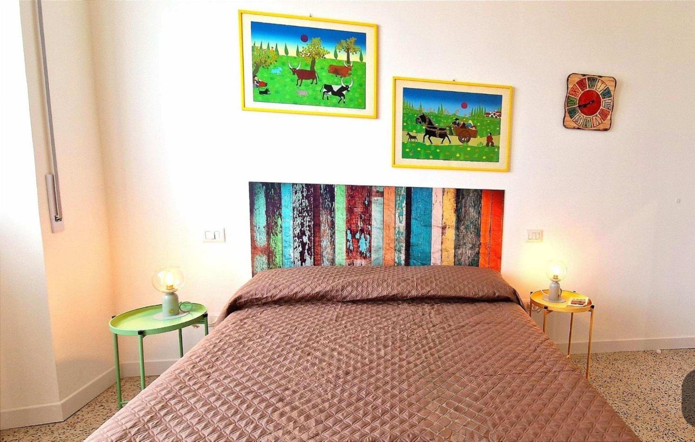Single Room with Private Bathroom photo 1