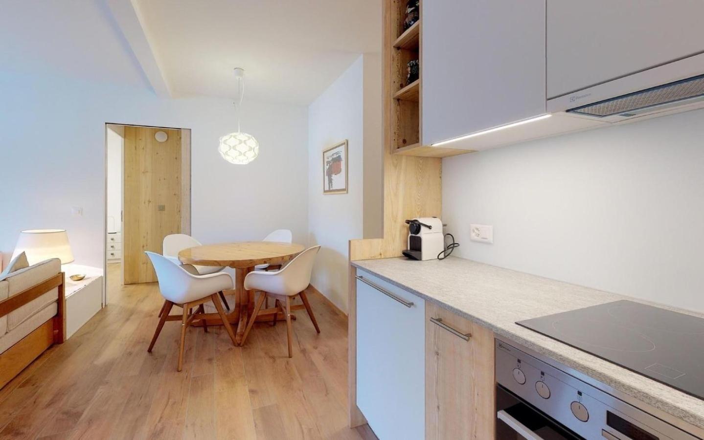 Apartment photo 1