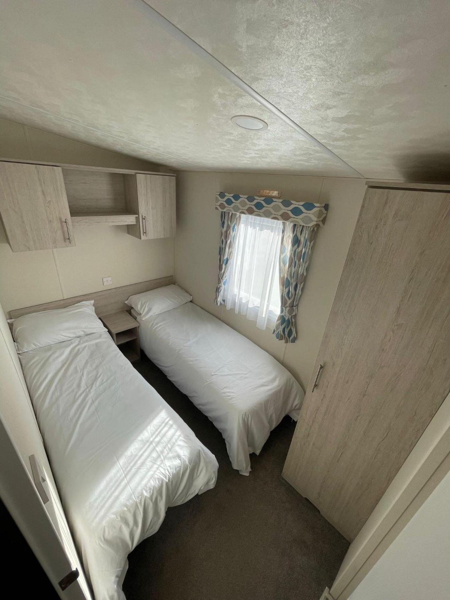 Mobile Home photo 2