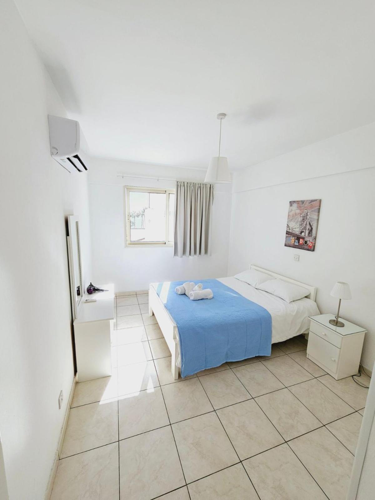 Two-Bedroom Apartment photo 3