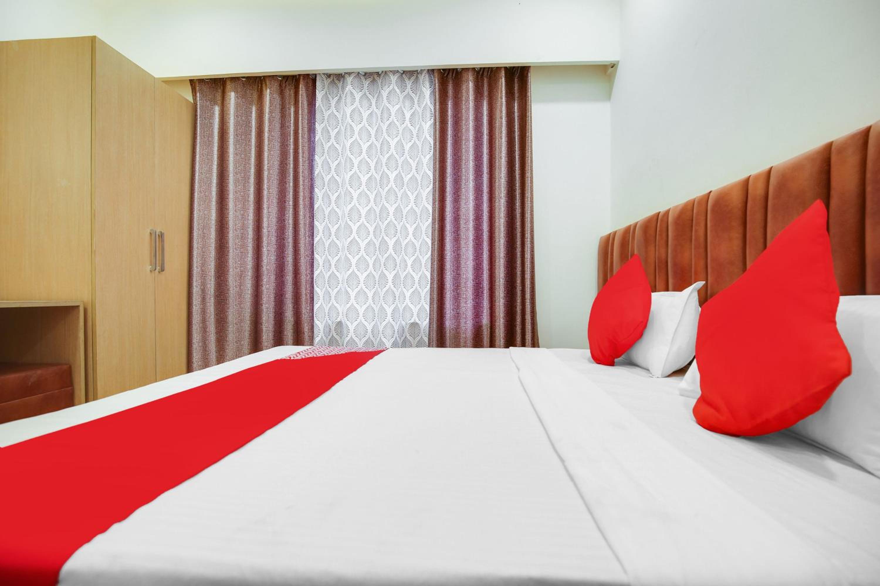 Standard Double Room - Photo 14