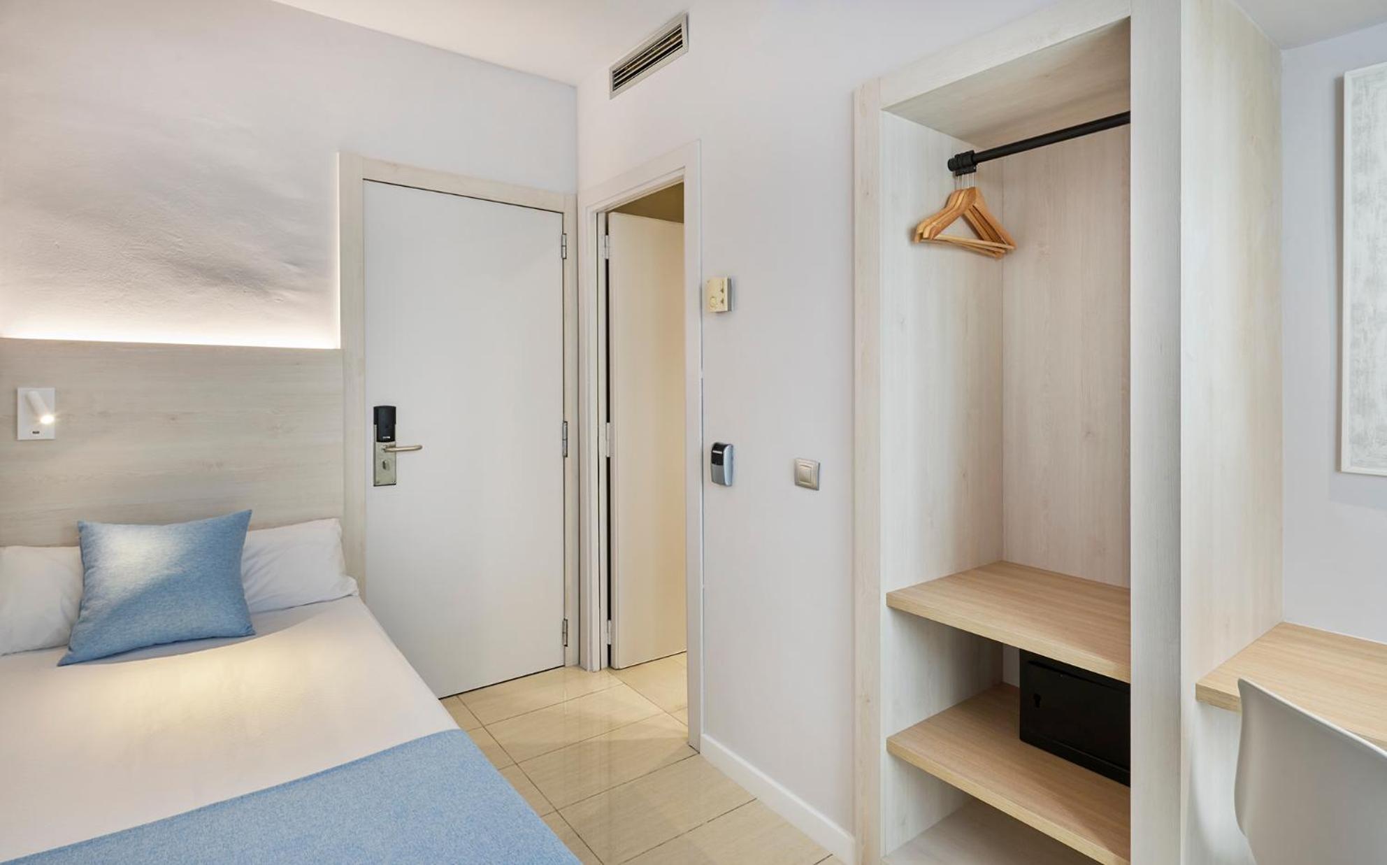 Habitación Sencilla con Balcón